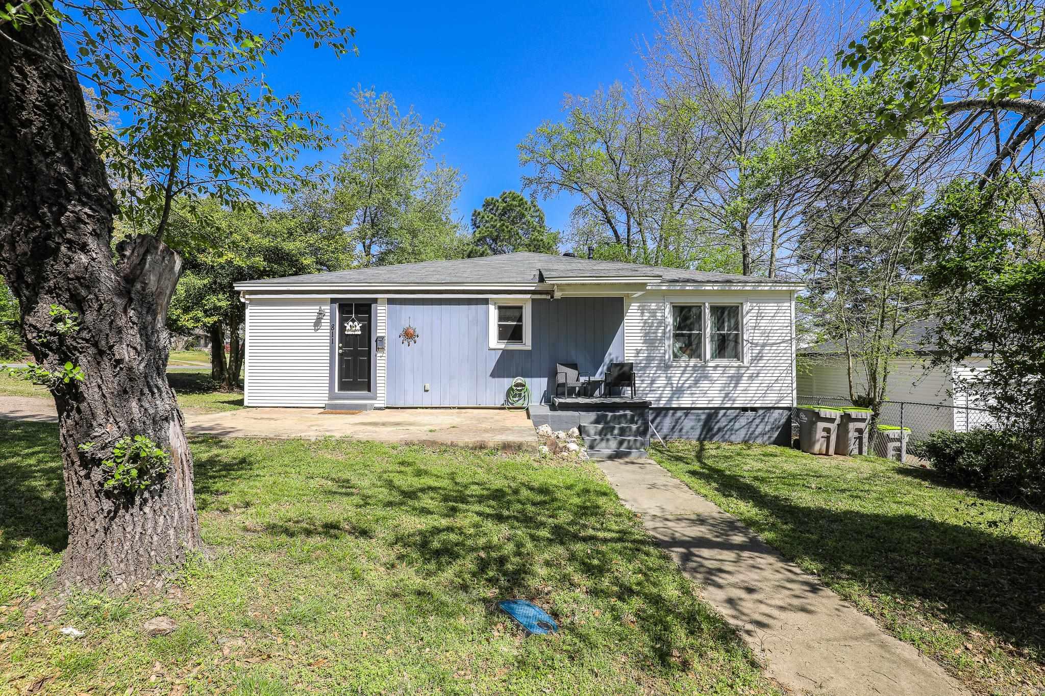 FOREST HILLS - Residential