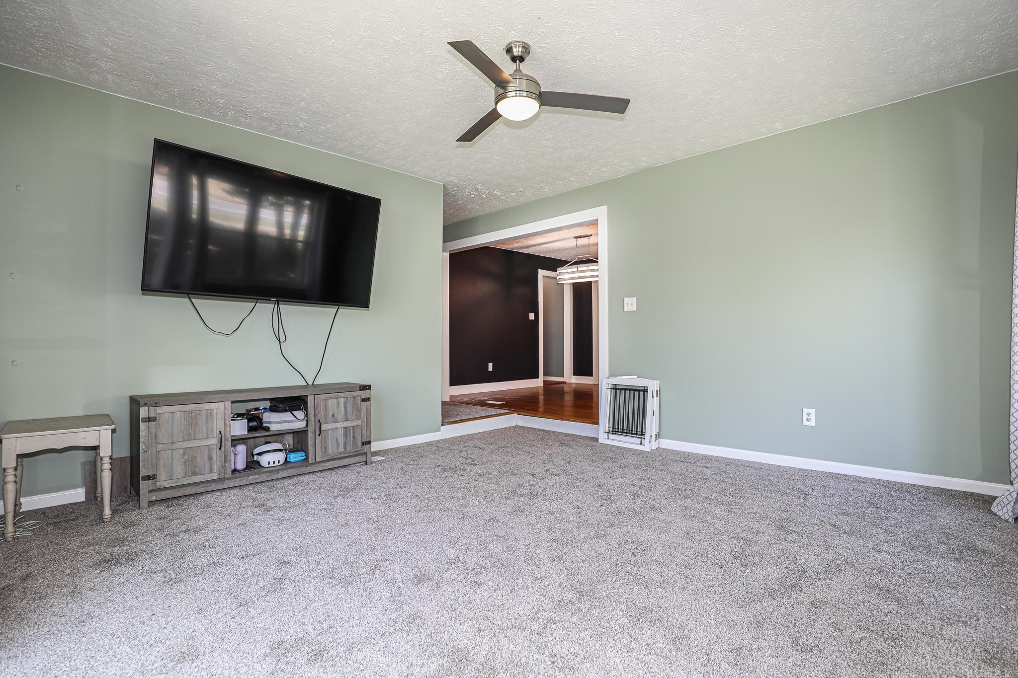 FOREST HILLS - Residential