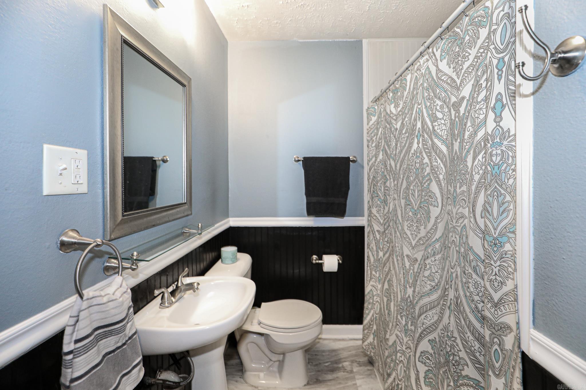 FOREST HILLS - Residential