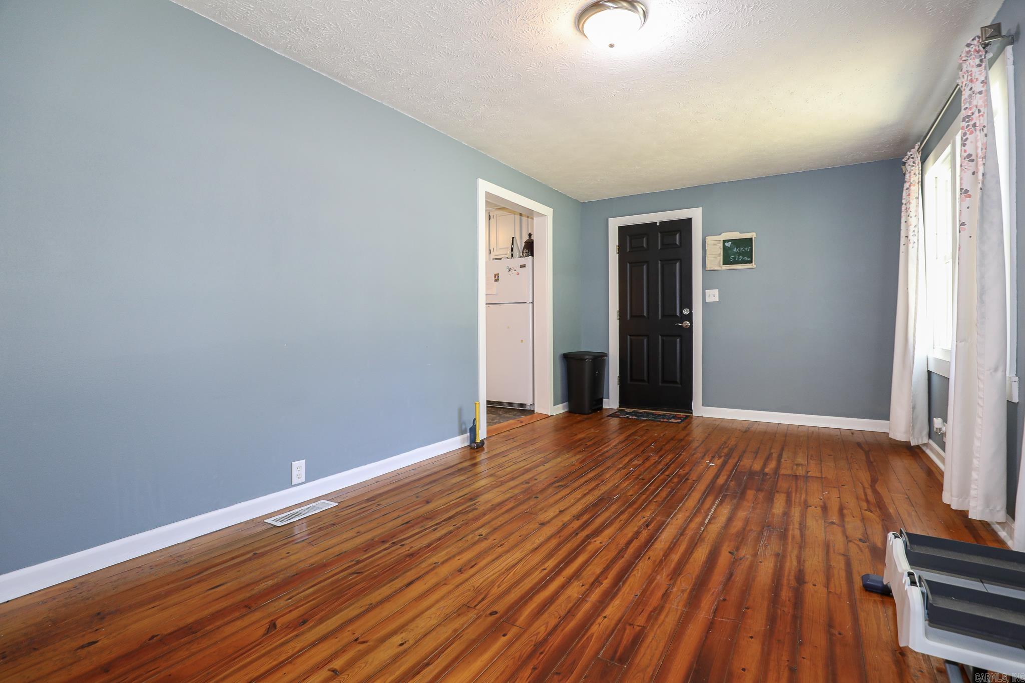 FOREST HILLS - Residential