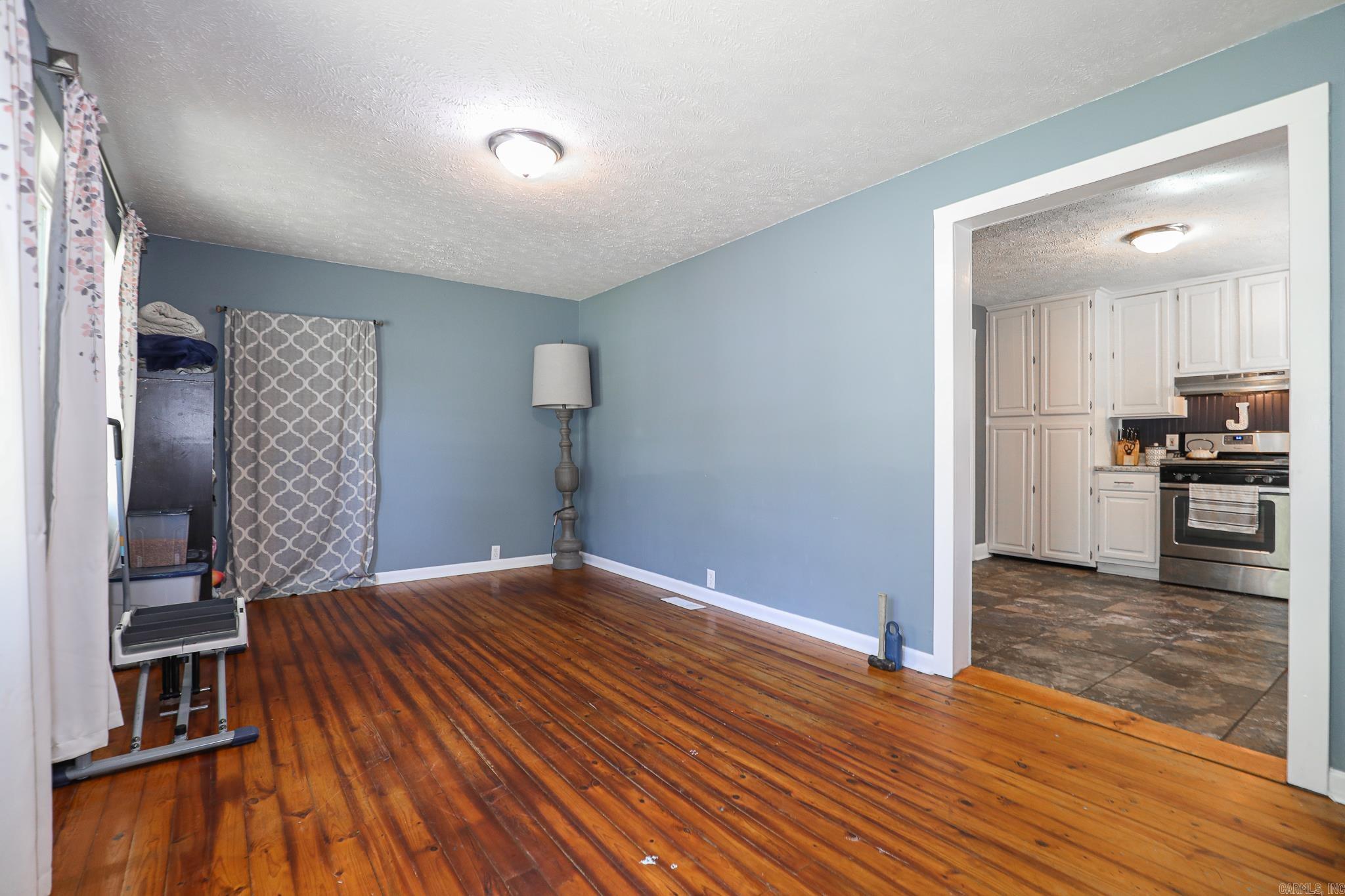 FOREST HILLS - Residential