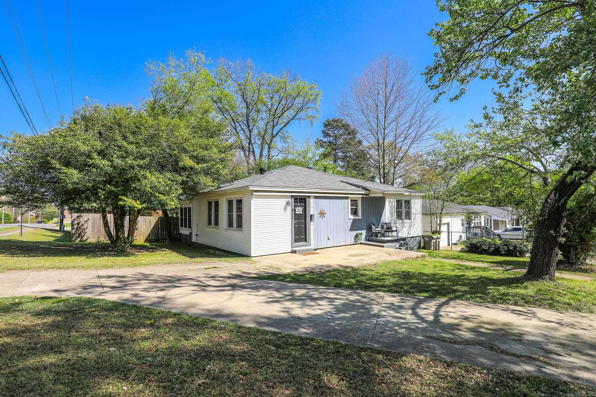 FOREST HILLS - Residential