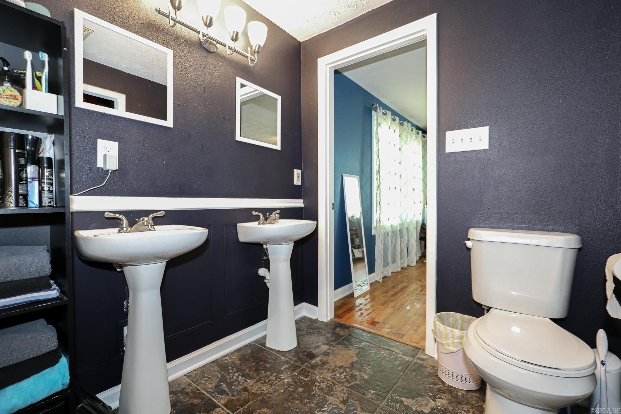 FOREST HILLS - Residential