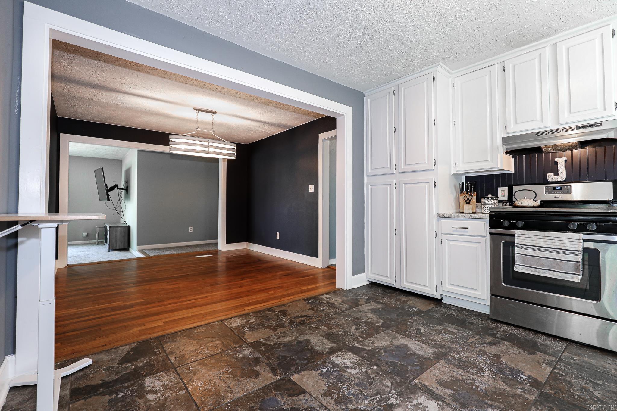 FOREST HILLS - Residential