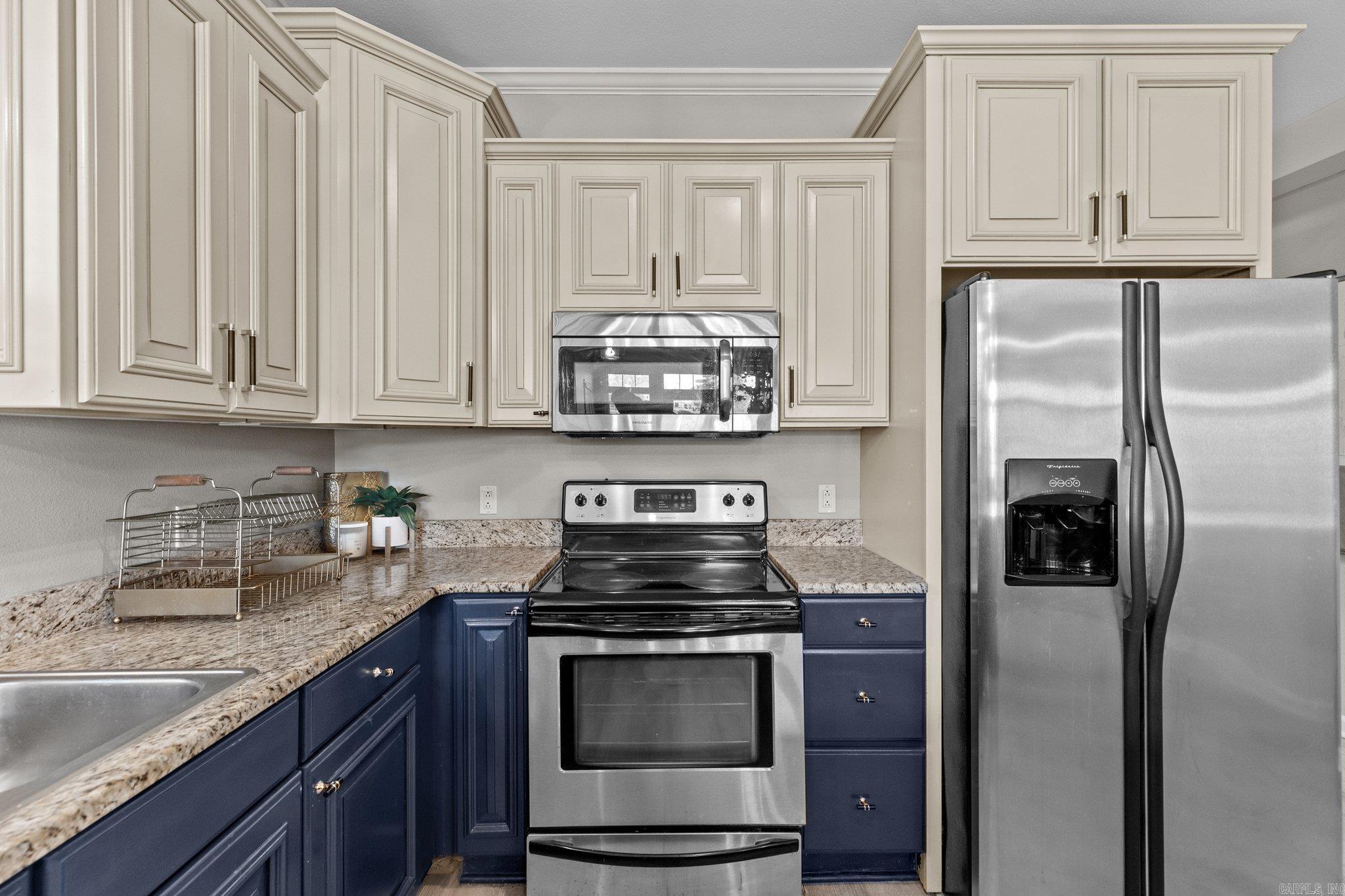 GRAND POINTE VIEW HPR - Residential