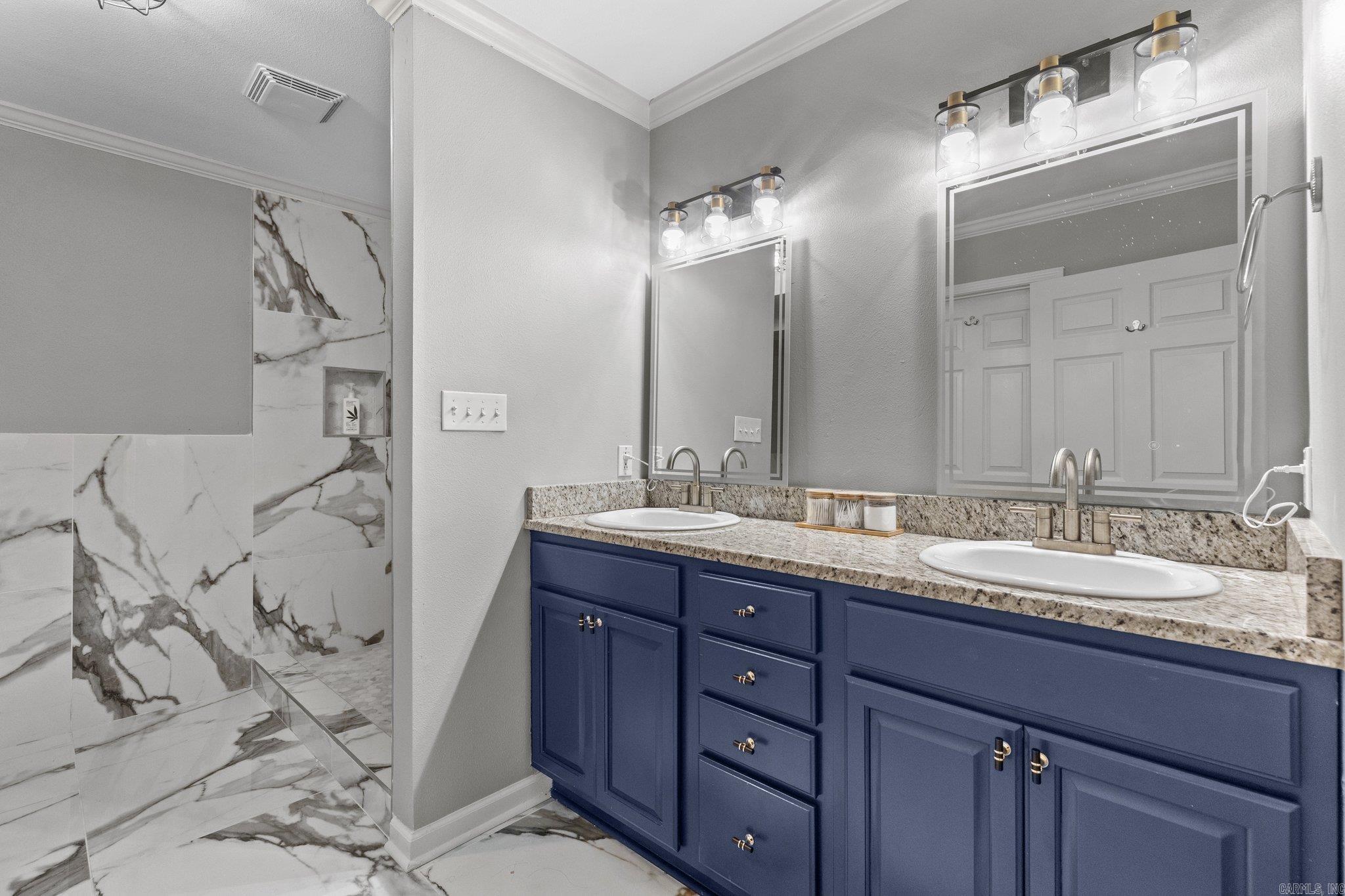 GRAND POINTE VIEW HPR - Residential