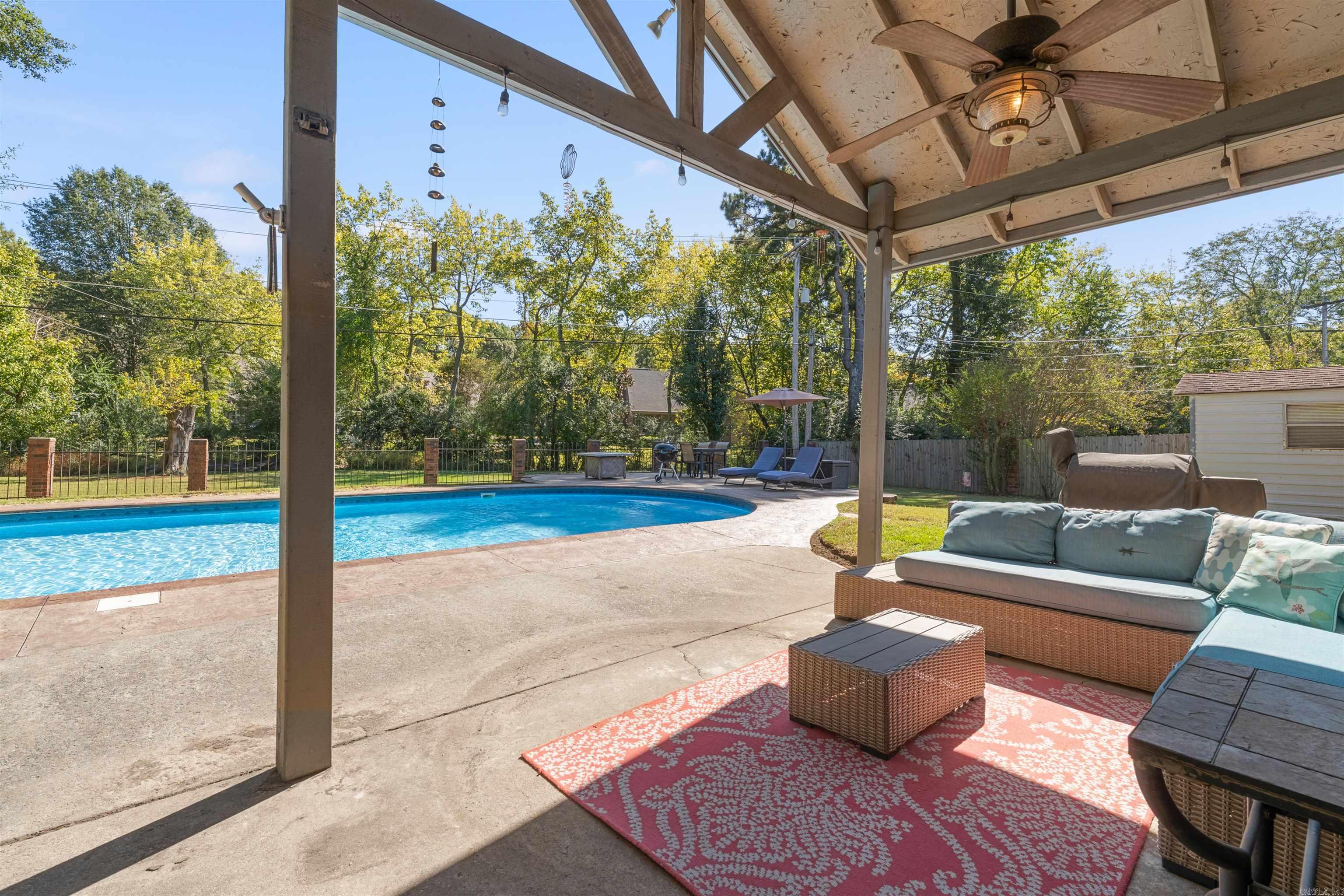 OVERBROOK - Residential