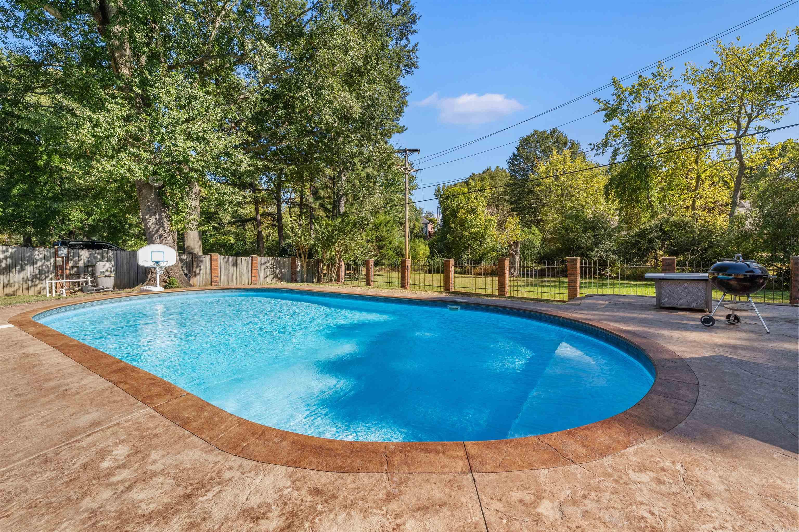 OVERBROOK - Residential