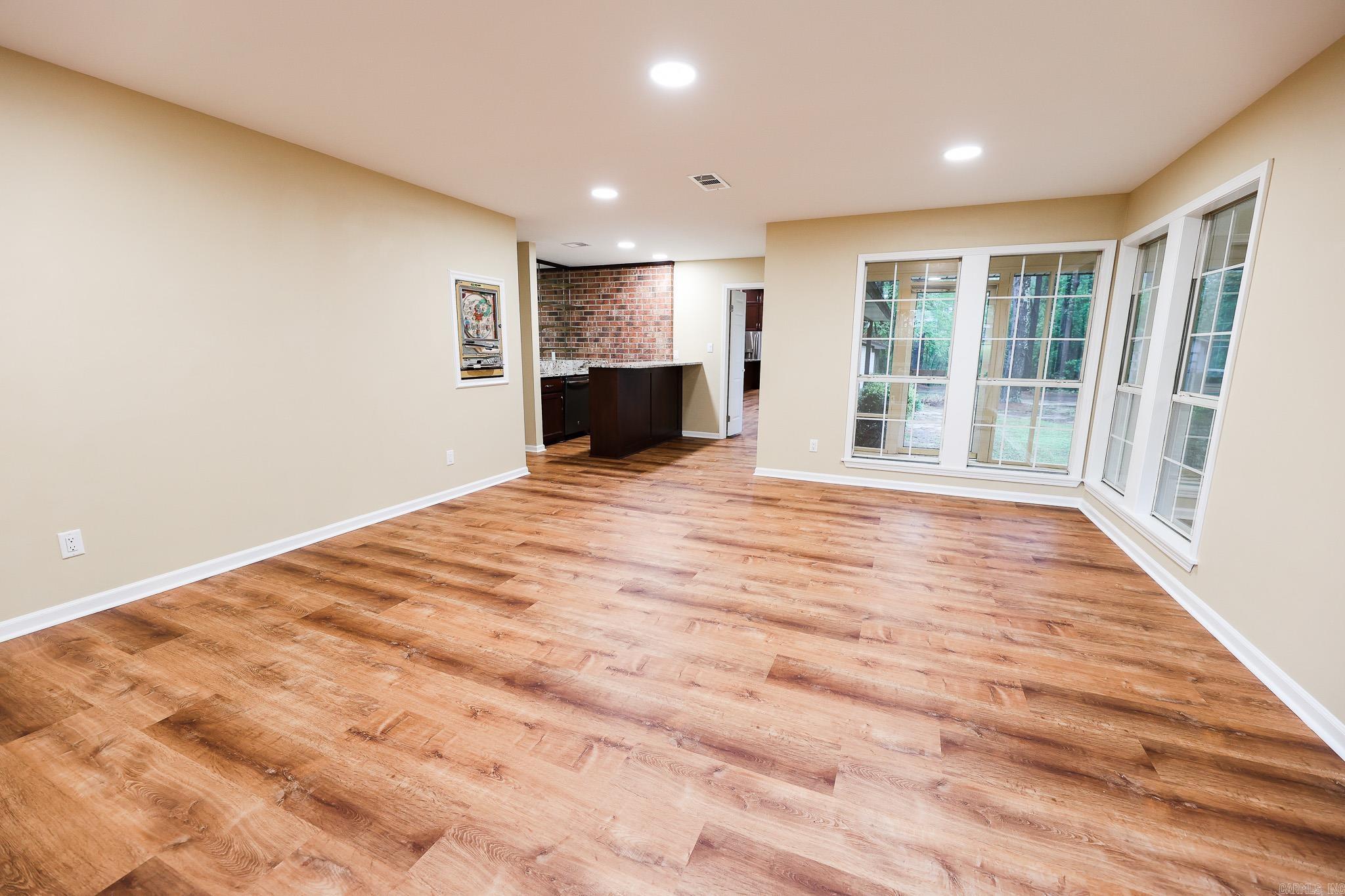 BERG, MIKE ADD'N #4 - Residential