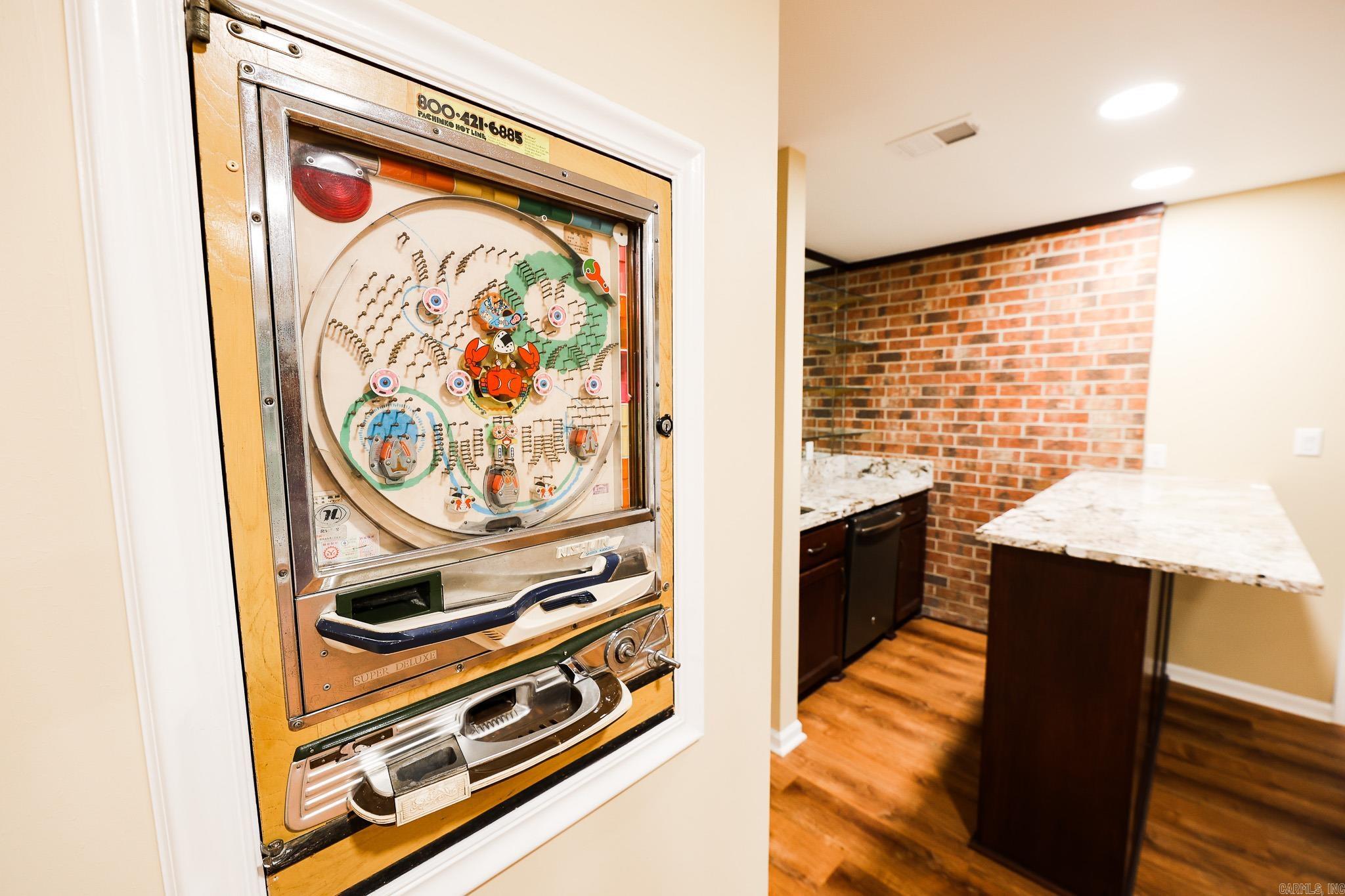 BERG, MIKE ADD'N #4 - Residential