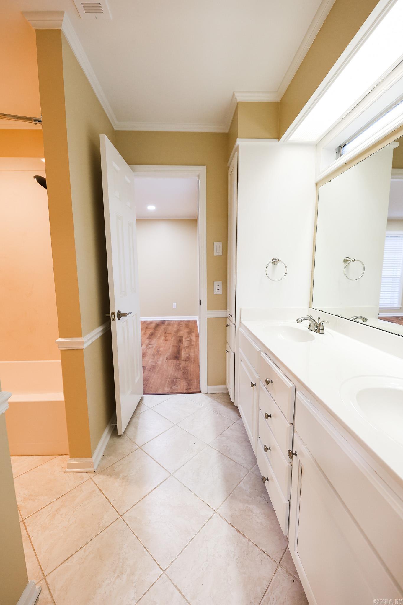 BERG, MIKE ADD'N #4 - Residential