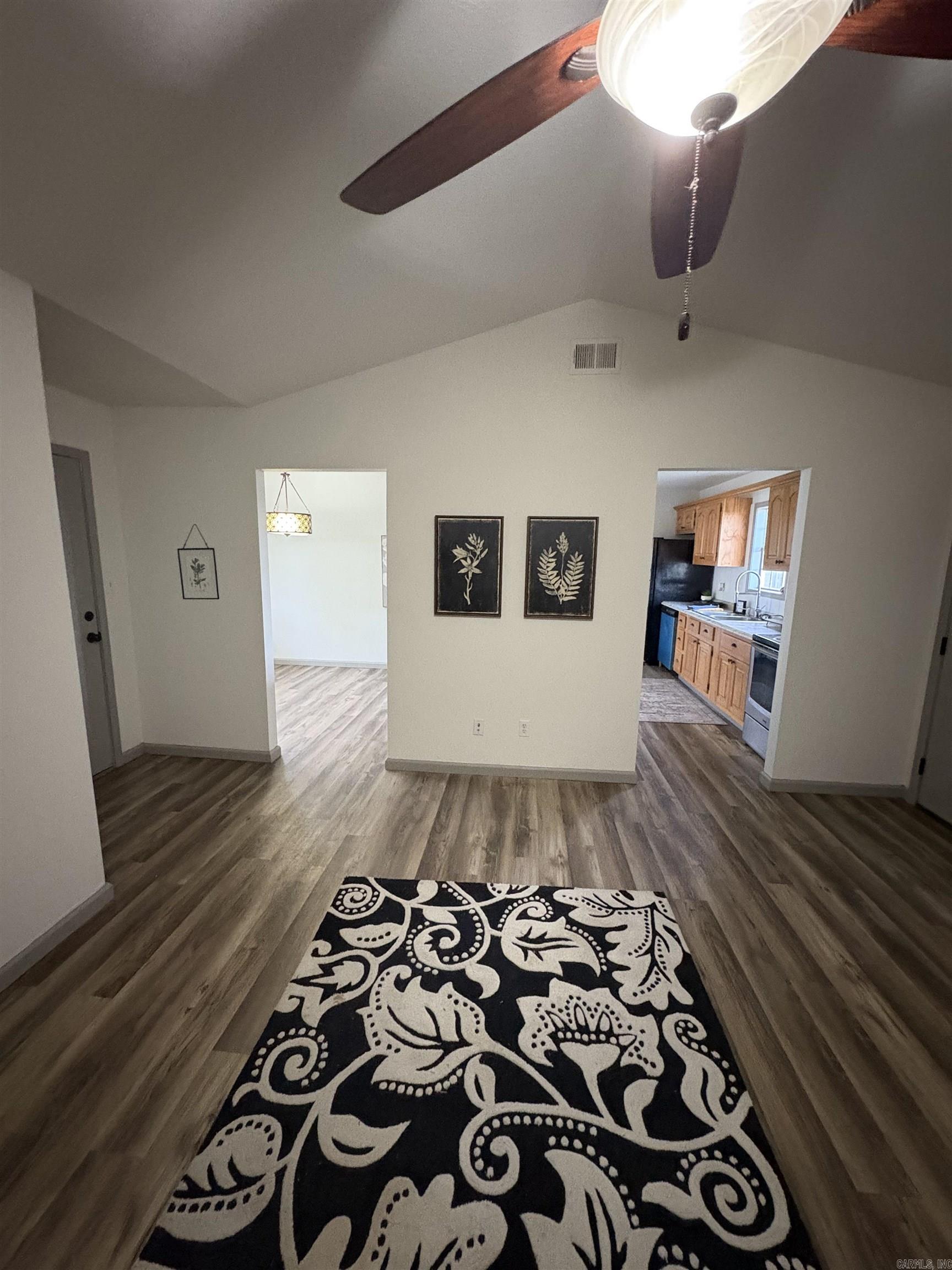 VILLAGE WEST - Residential