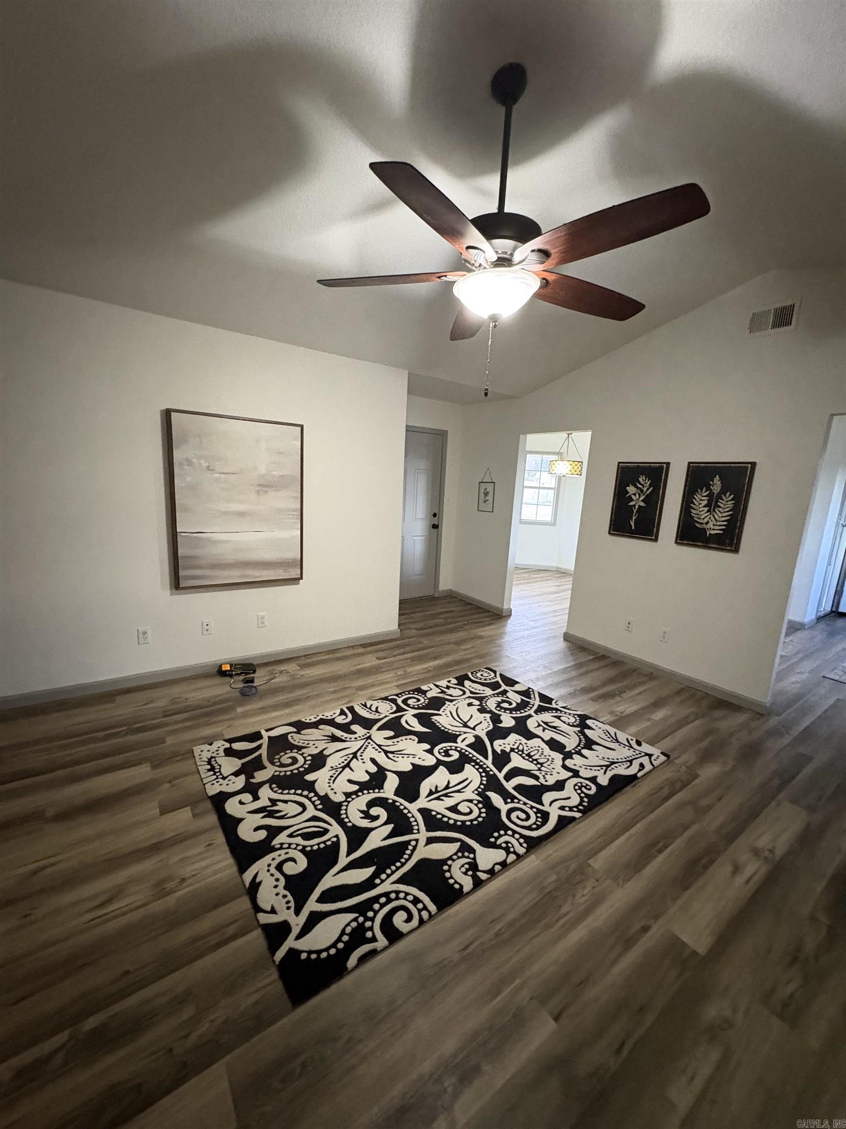 VILLAGE WEST - Residential