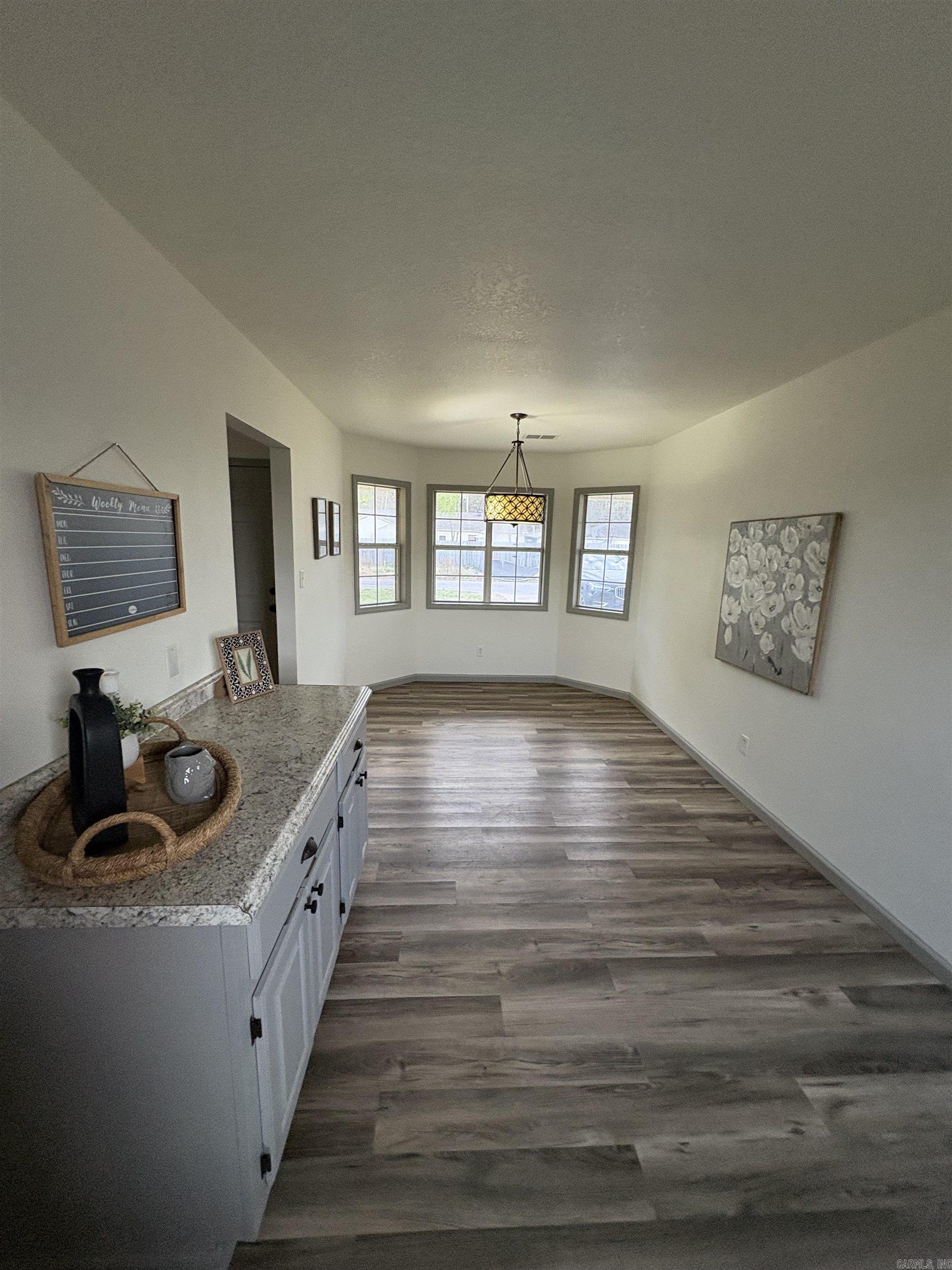 VILLAGE WEST - Residential