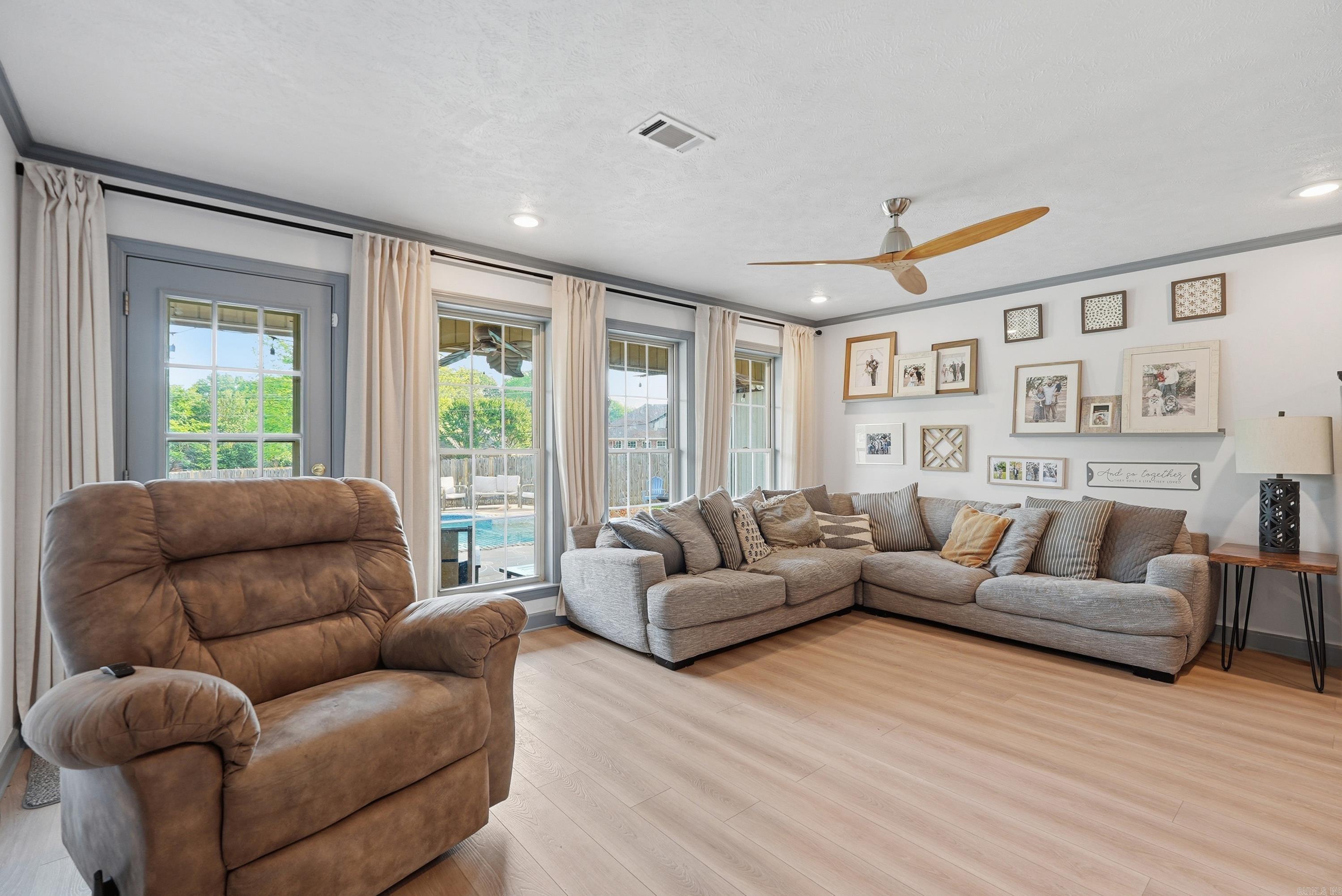 CUTTER RIDGE - Residential