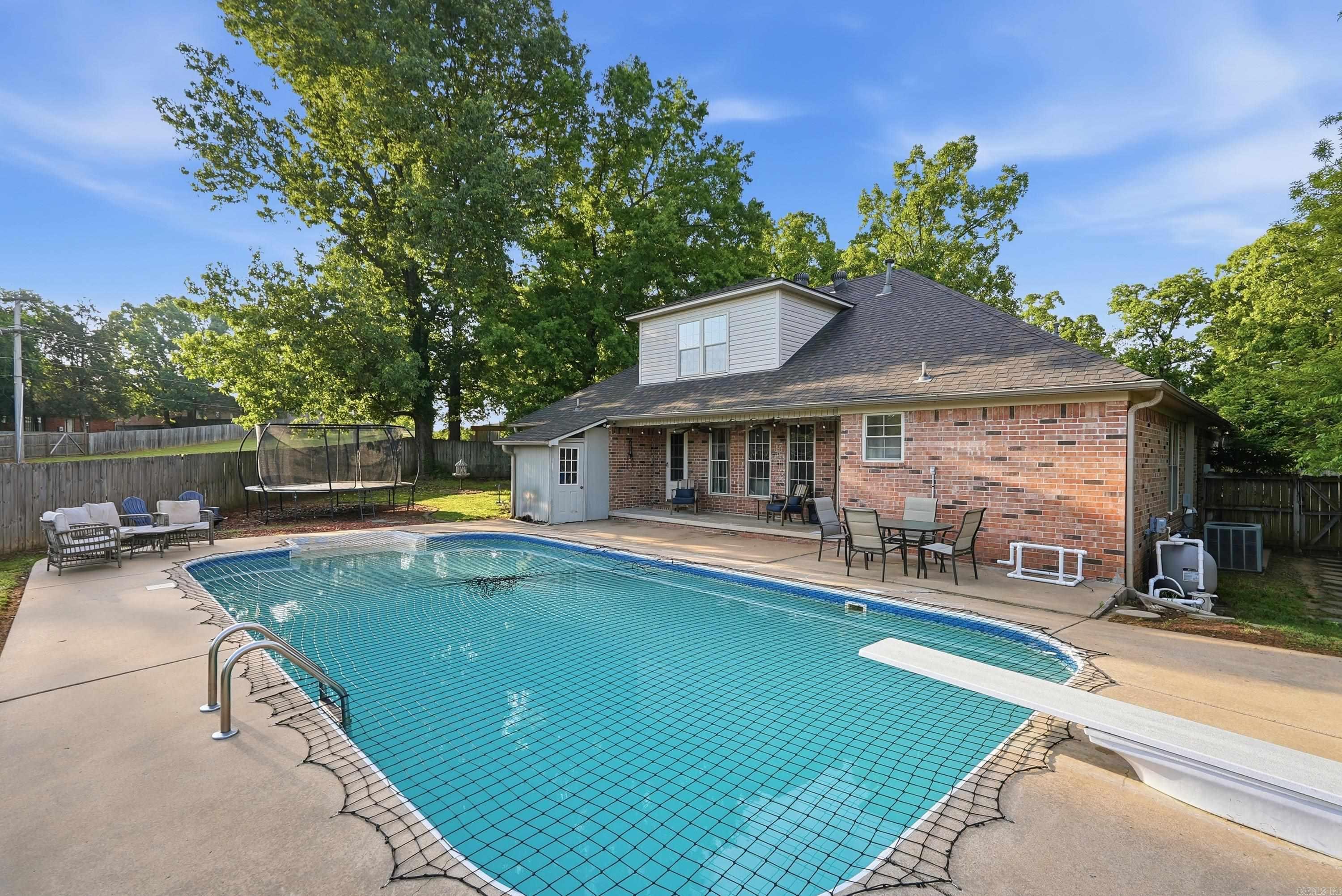 CUTTER RIDGE - Residential