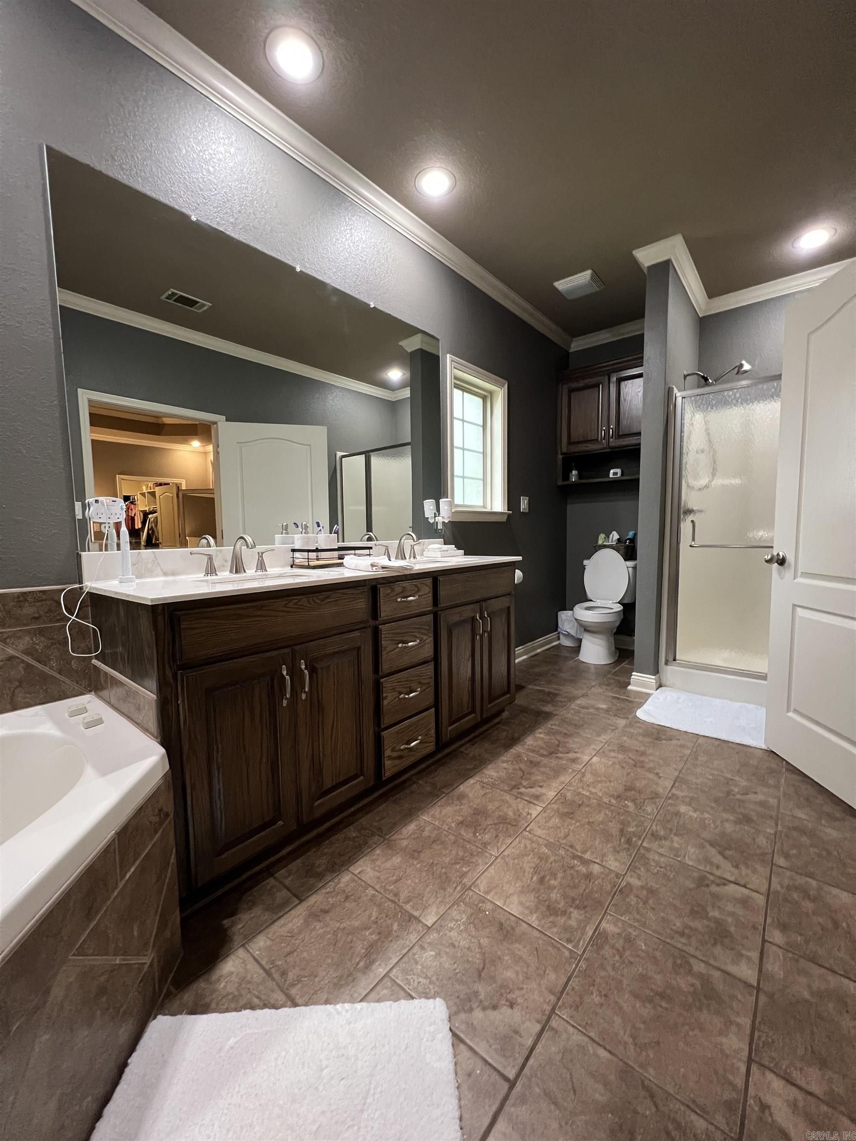 SOUTHWIND ESTATES - Residential