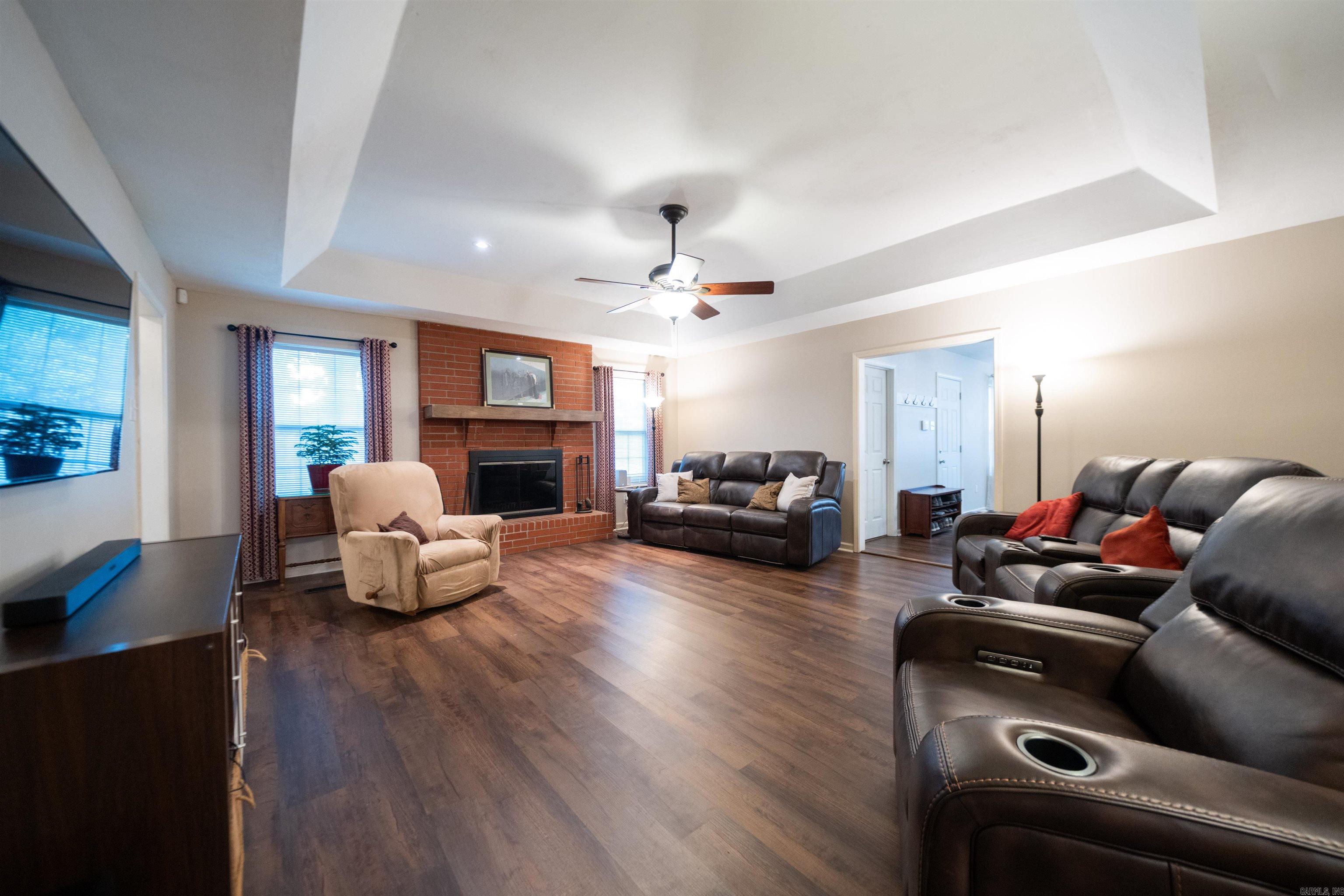COUNTRY WEST - Residential