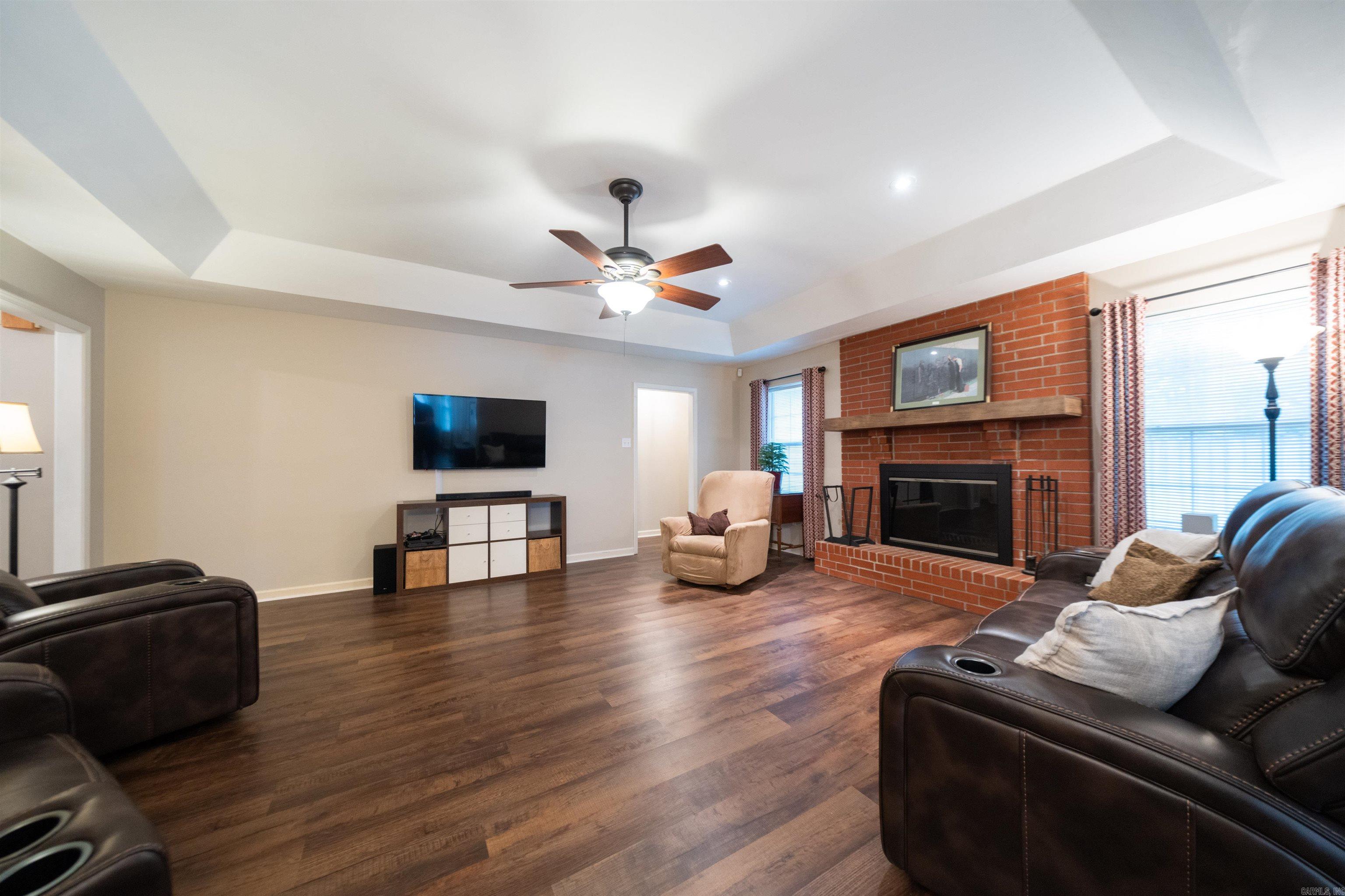 COUNTRY WEST - Residential