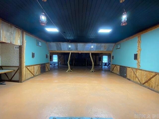 Metes & Bounds - Commercial Sale