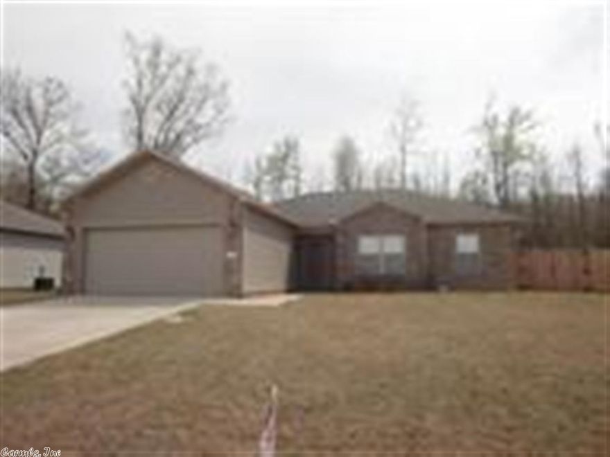 Open-Spacious Floor Plan! Very nice interior decorating, well kept home & feels like home!! Nice size living room & large mst bedroom, mst bath offers:  jetted tub & shower combo & double vanity & large lien closet. Kitchen opens to living room w/vaulted ceiling, large laundry room & built-in desk off kitchen & breakfast bar. Check out new front door & 12x24 workshop w/electricity & small storage building in bk yd & bk yard faces wooded w/trees.  Offering 3rd party home warranty. See agents showing remark!