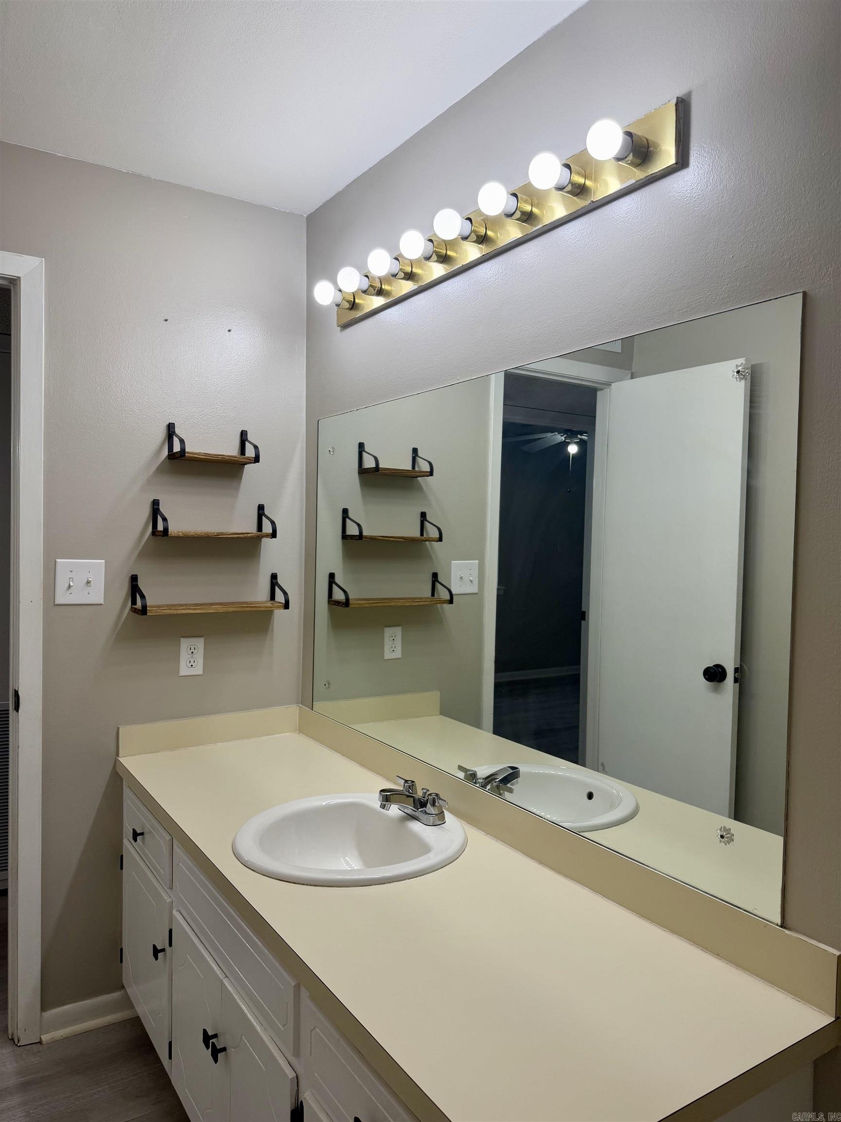 GOLDEN VALLEY S/D - Residential