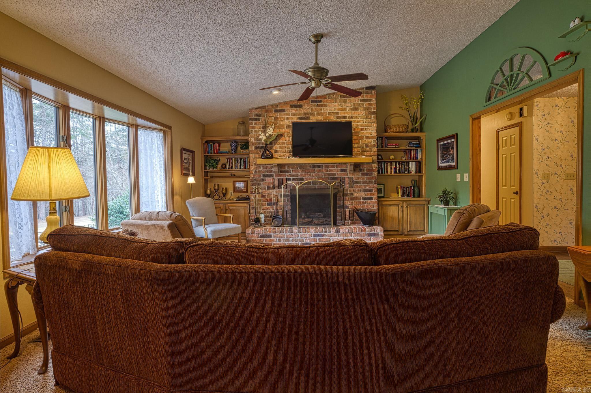 DOSCIENTOS - Residential