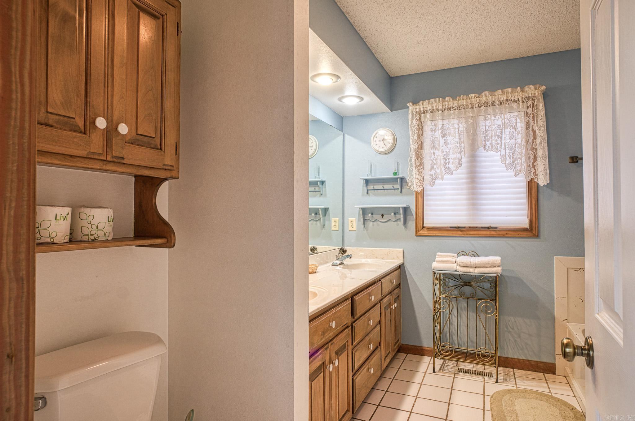 DOSCIENTOS - Residential