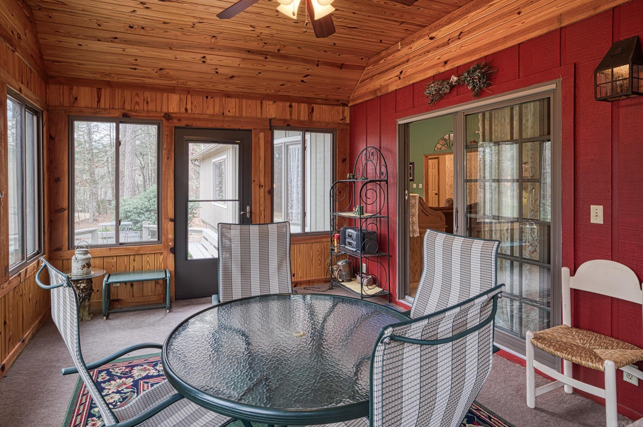 DOSCIENTOS - Residential