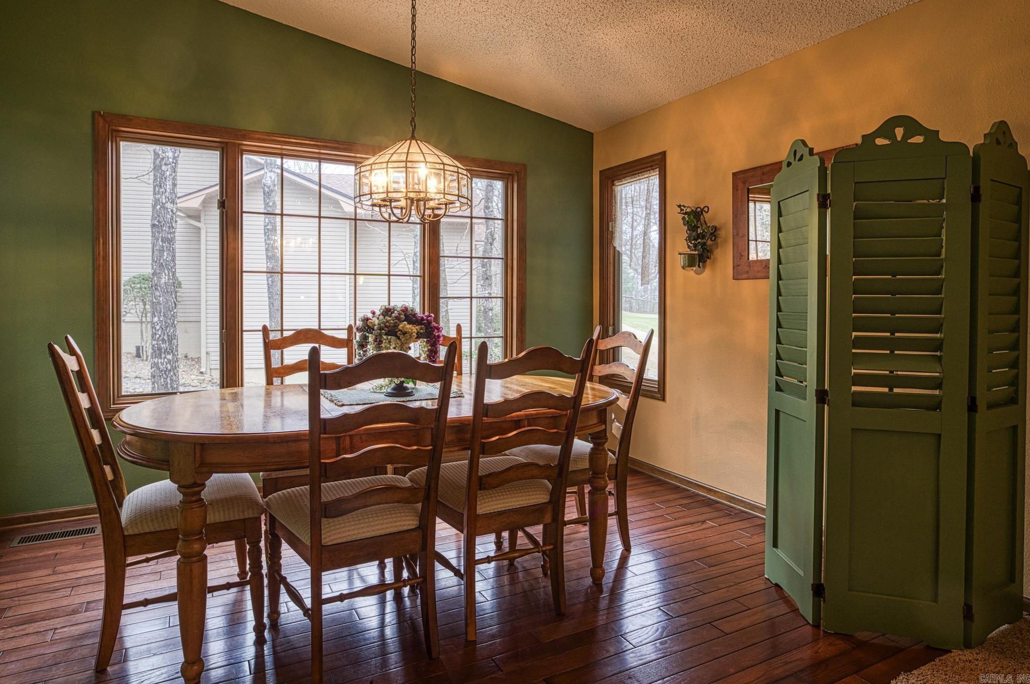 DOSCIENTOS - Residential