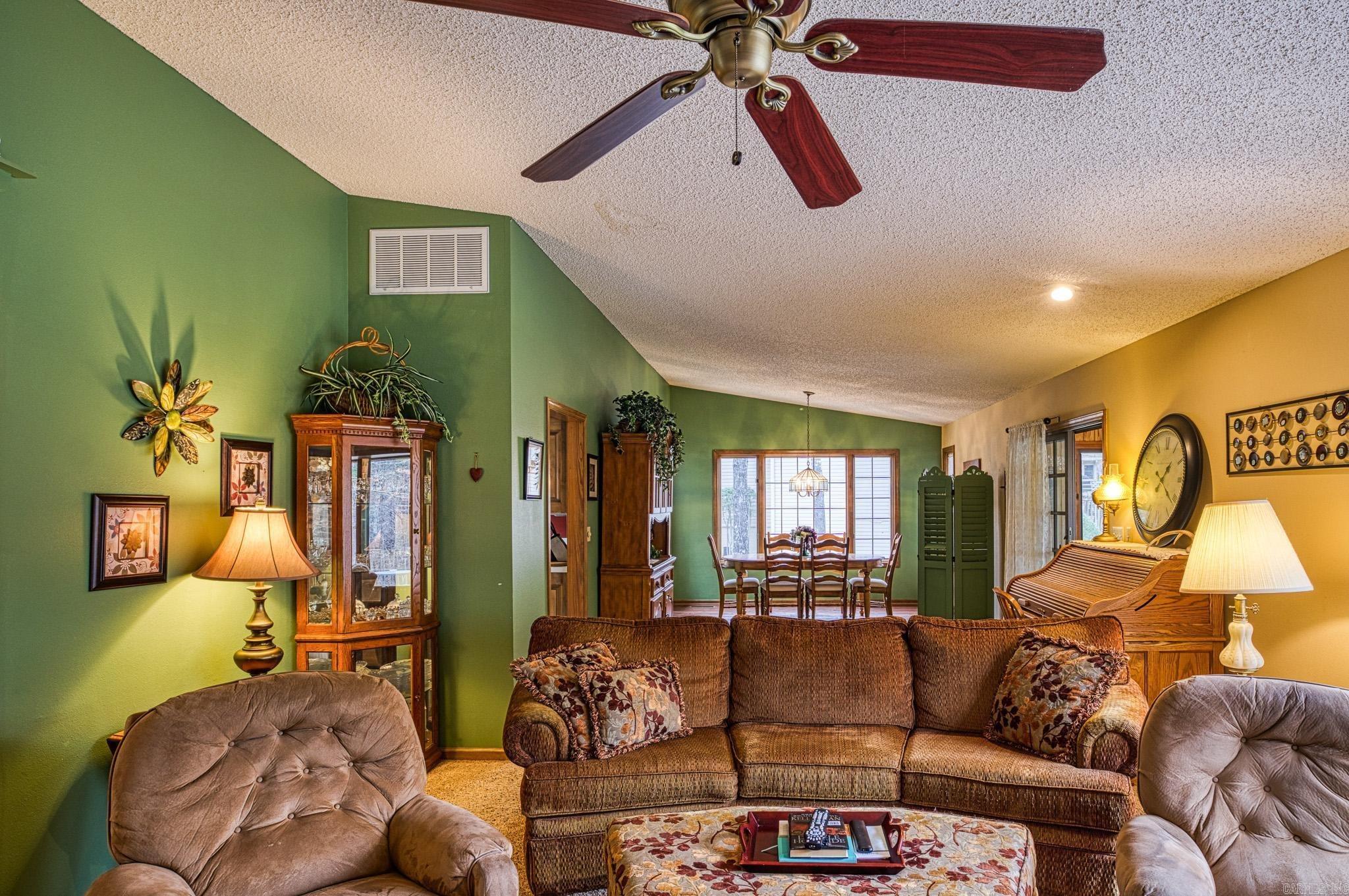 DOSCIENTOS - Residential