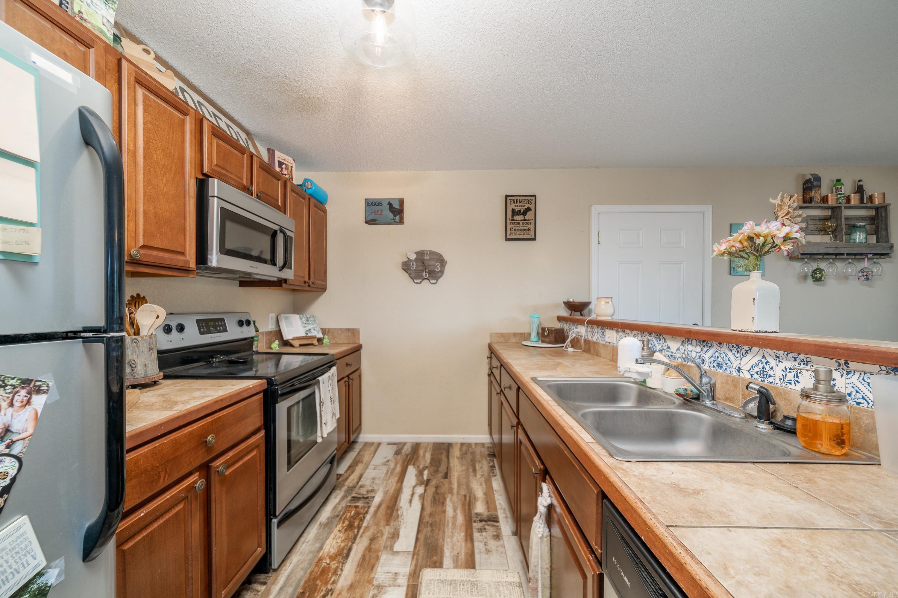 Hickory Hills - Residential