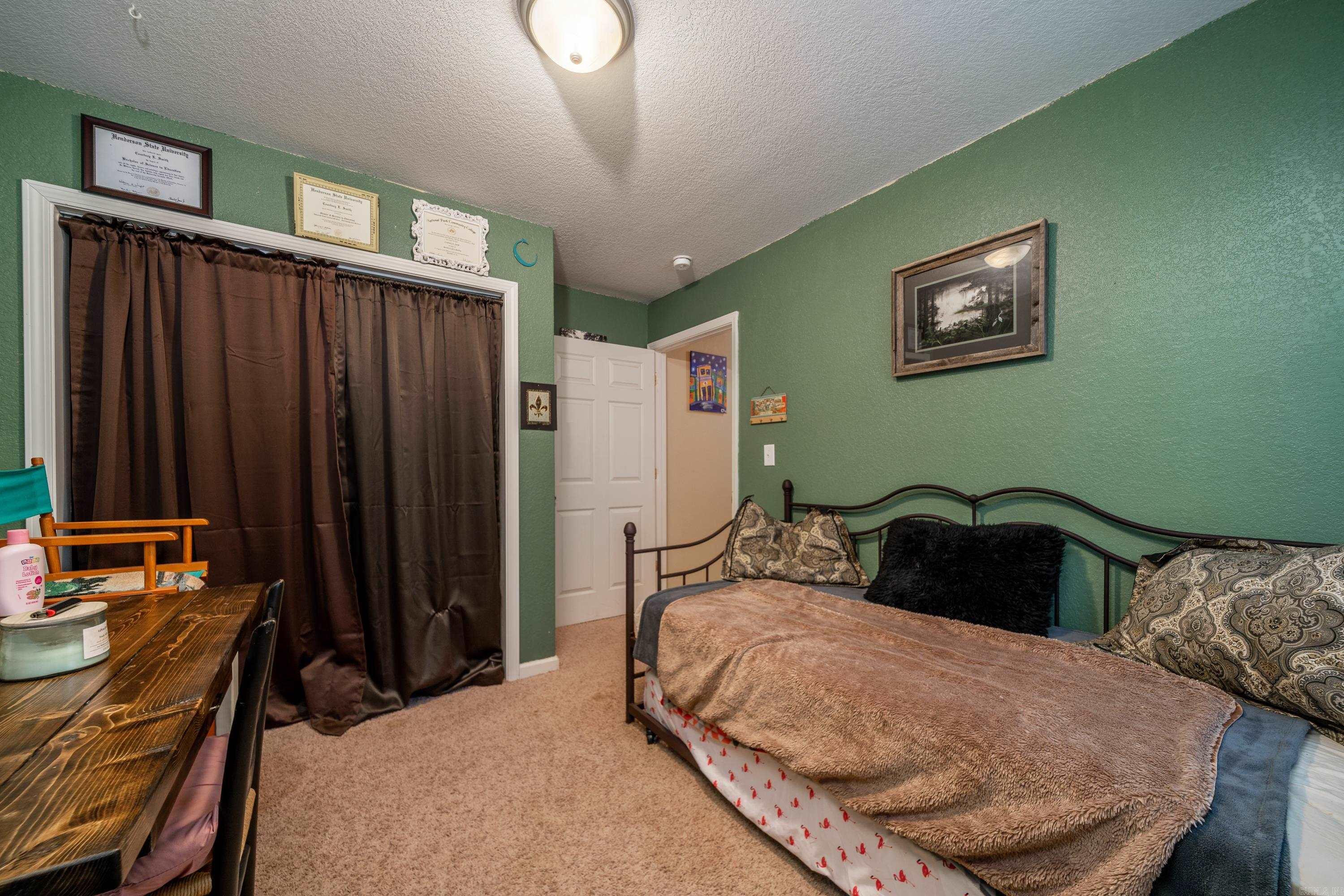 Hickory Hills - Residential