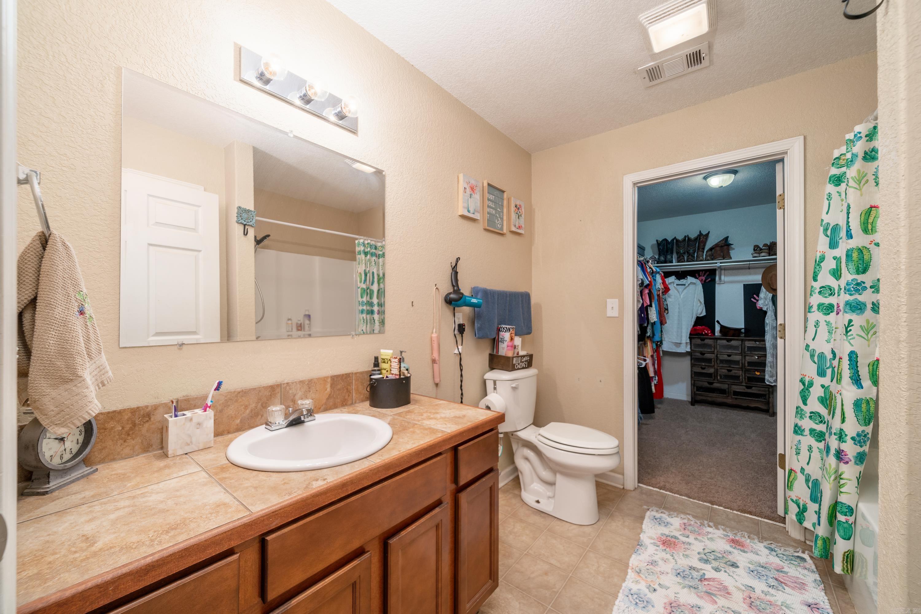 Hickory Hills - Residential