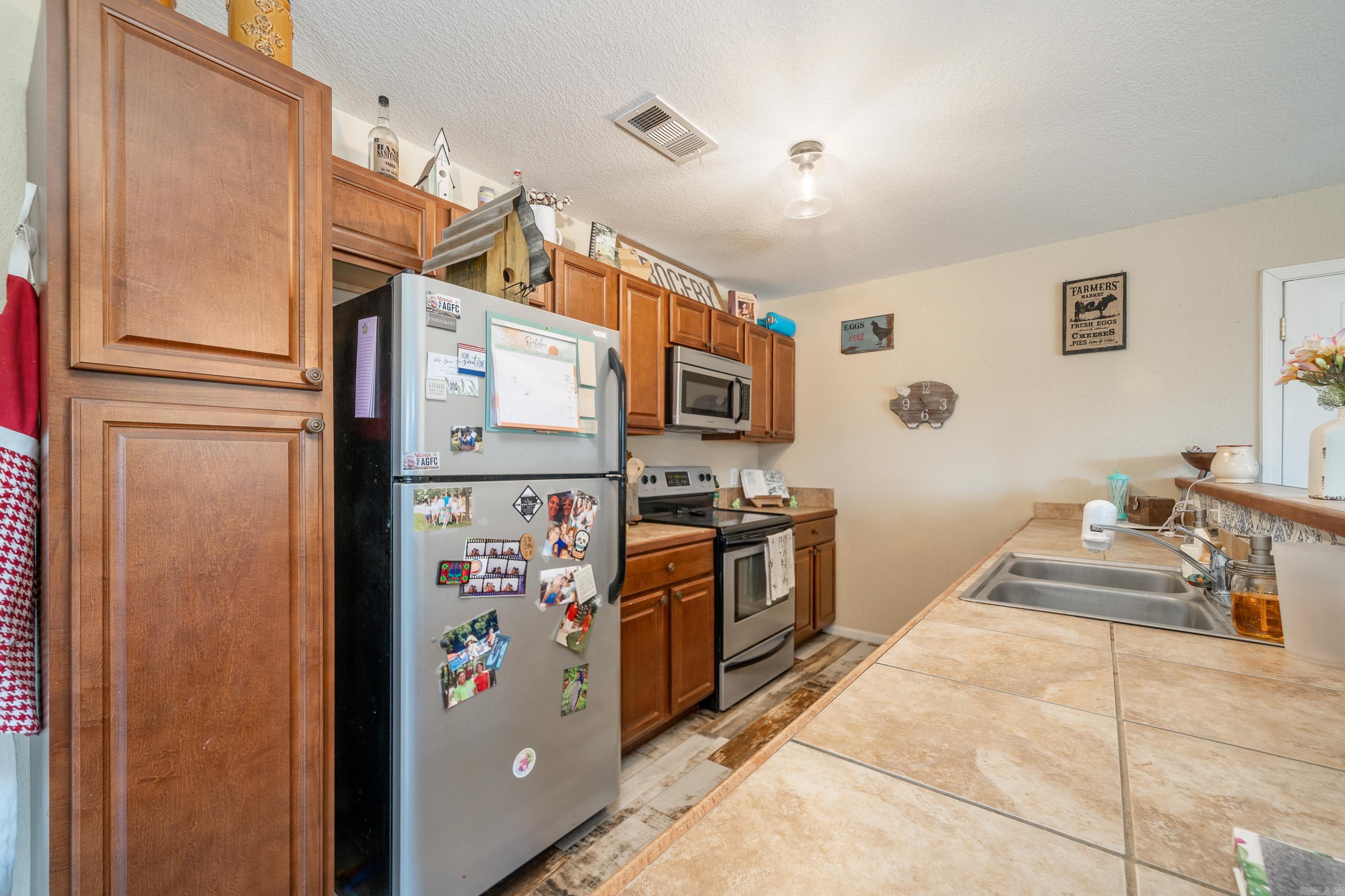 Hickory Hills - Residential