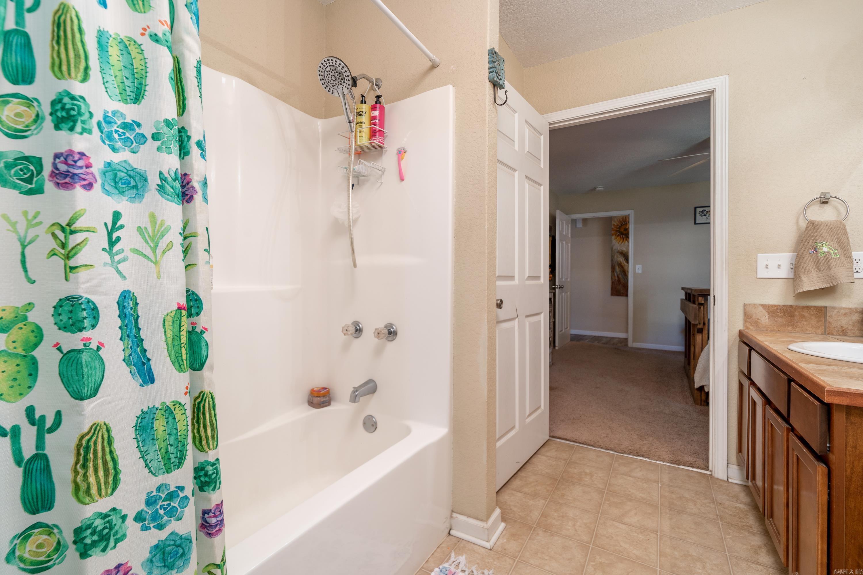 Hickory Hills - Residential