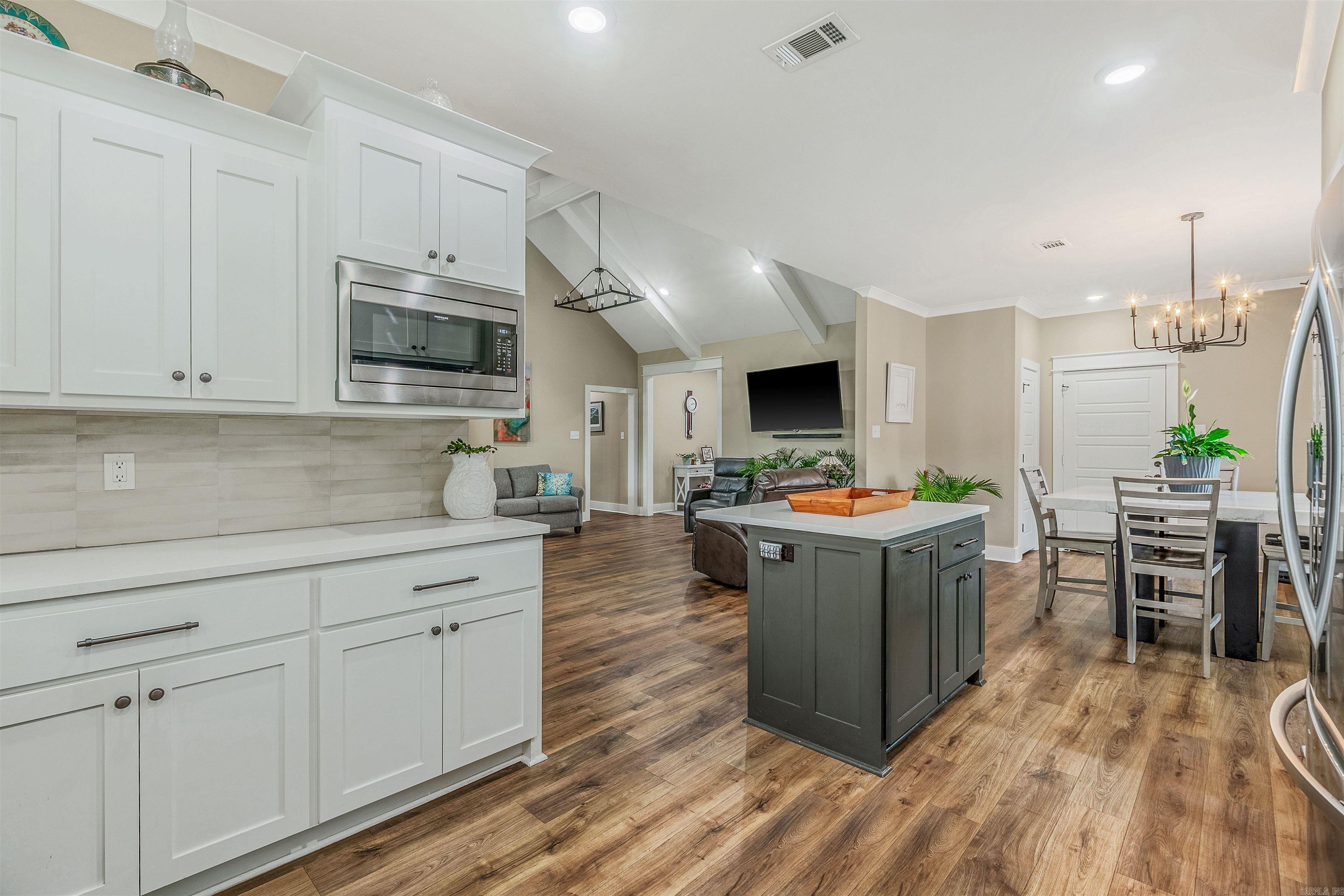 HIDDEN VALLEY ESTATES - Residential