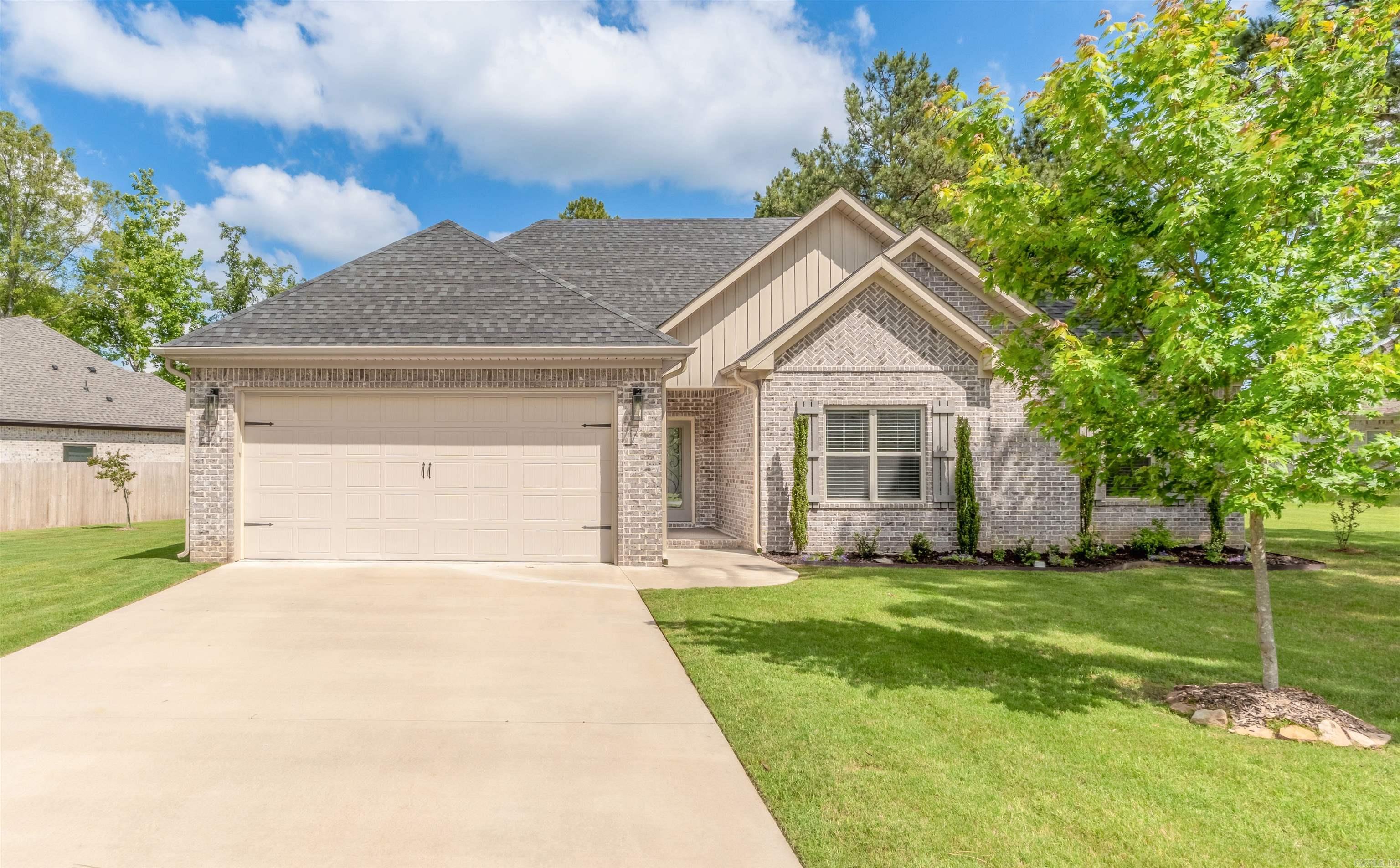 HIDDEN VALLEY ESTATES - Residential