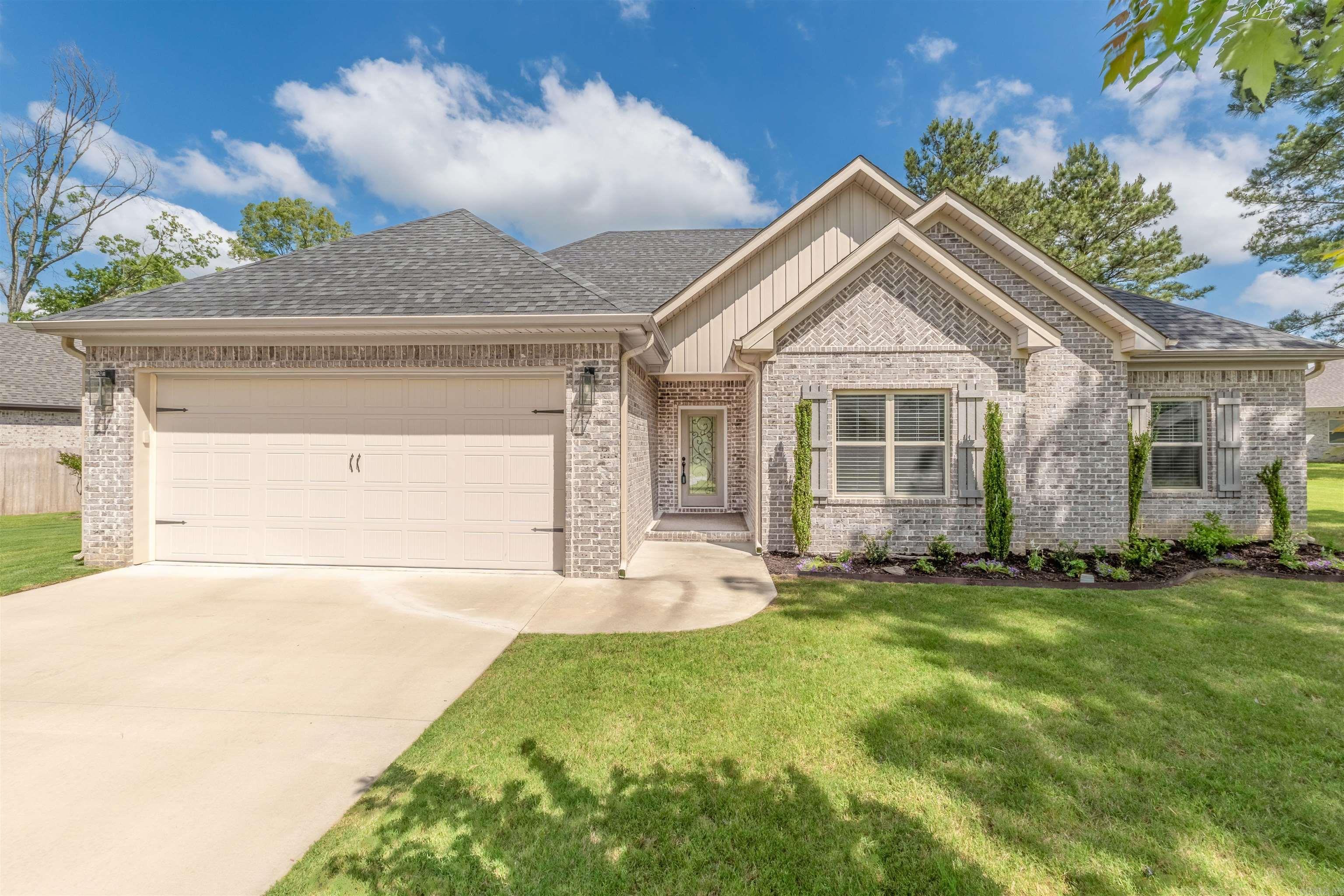 HIDDEN VALLEY ESTATES - Residential