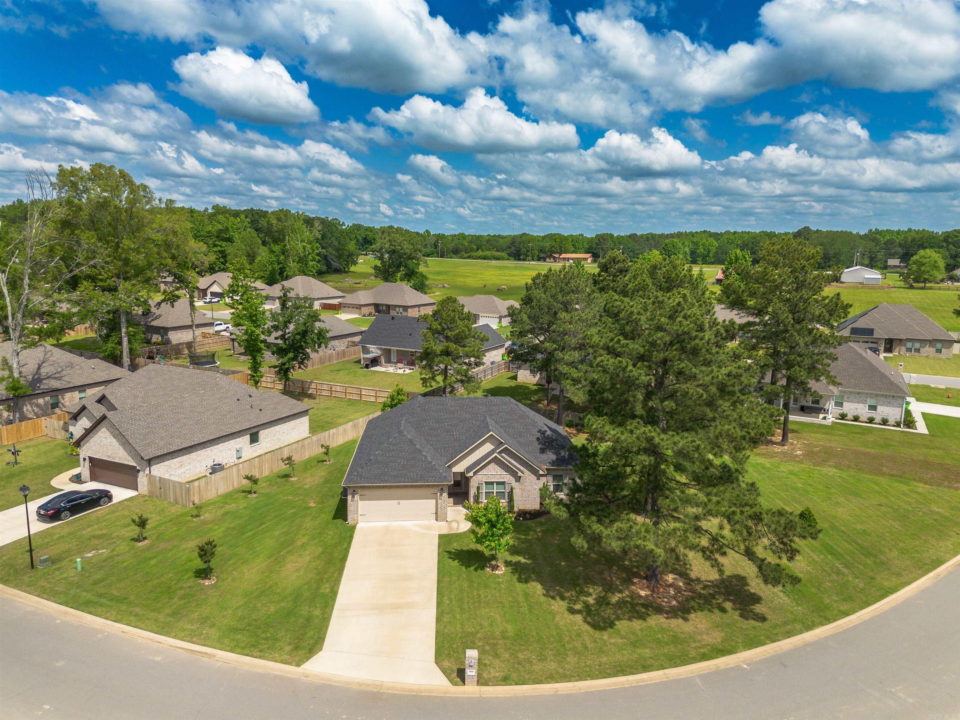 HIDDEN VALLEY ESTATES - Residential