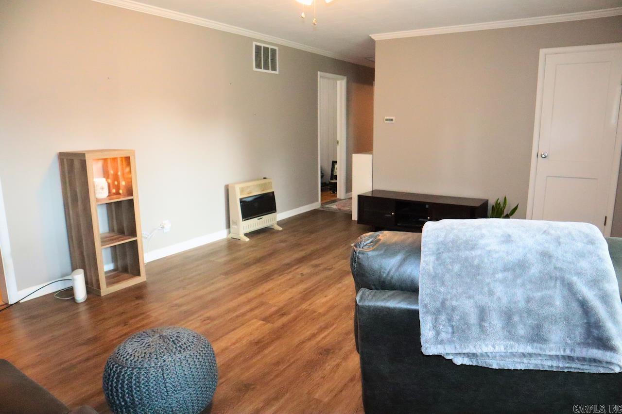 JOHNSON HEIGHTS - Residential