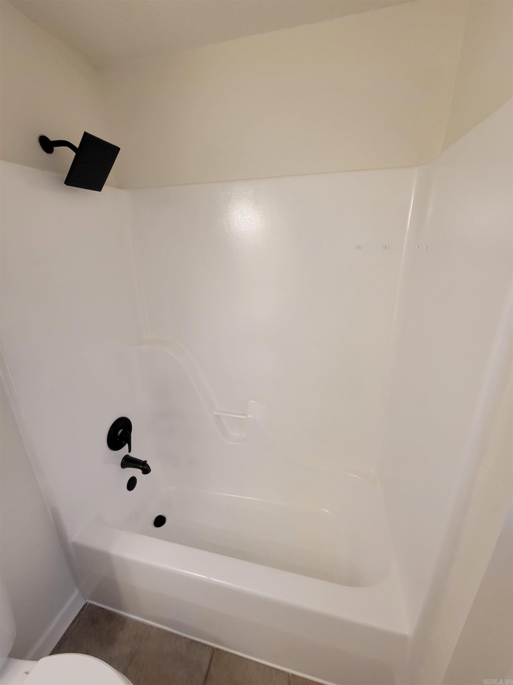 WINDWOOD SOUTH - Residential