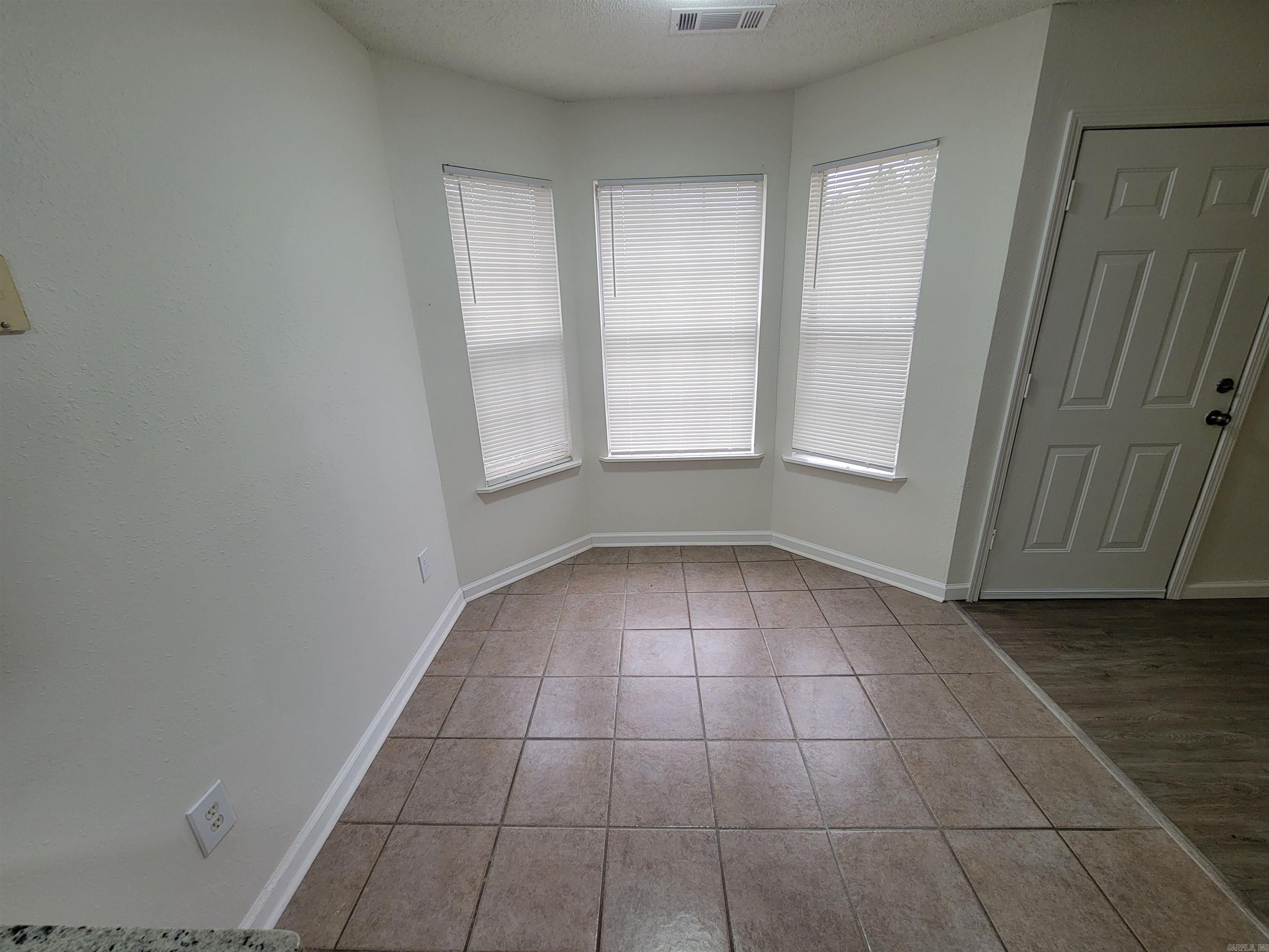 WINDWOOD SOUTH - Residential