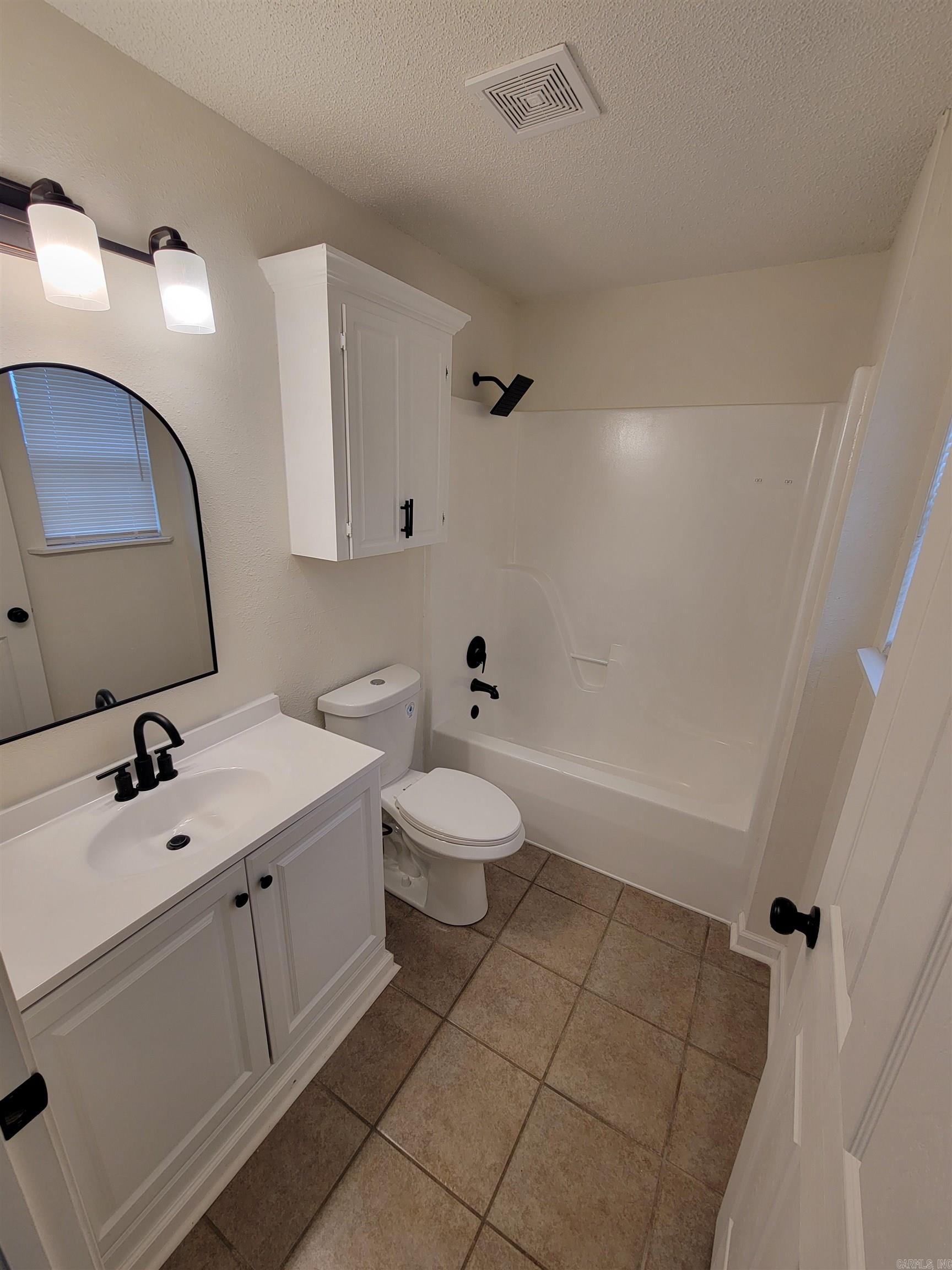 WINDWOOD SOUTH - Residential