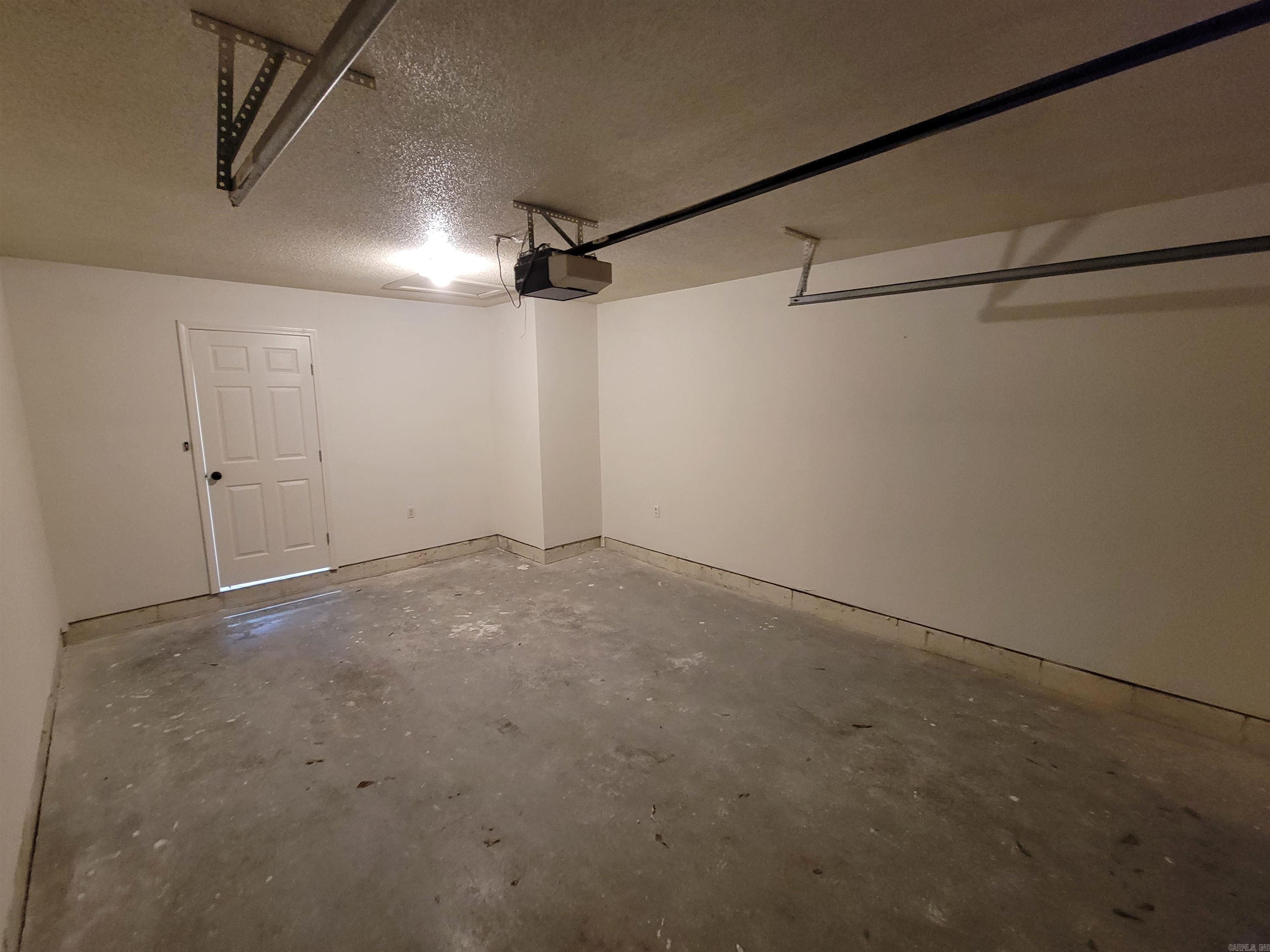 WINDWOOD SOUTH - Residential