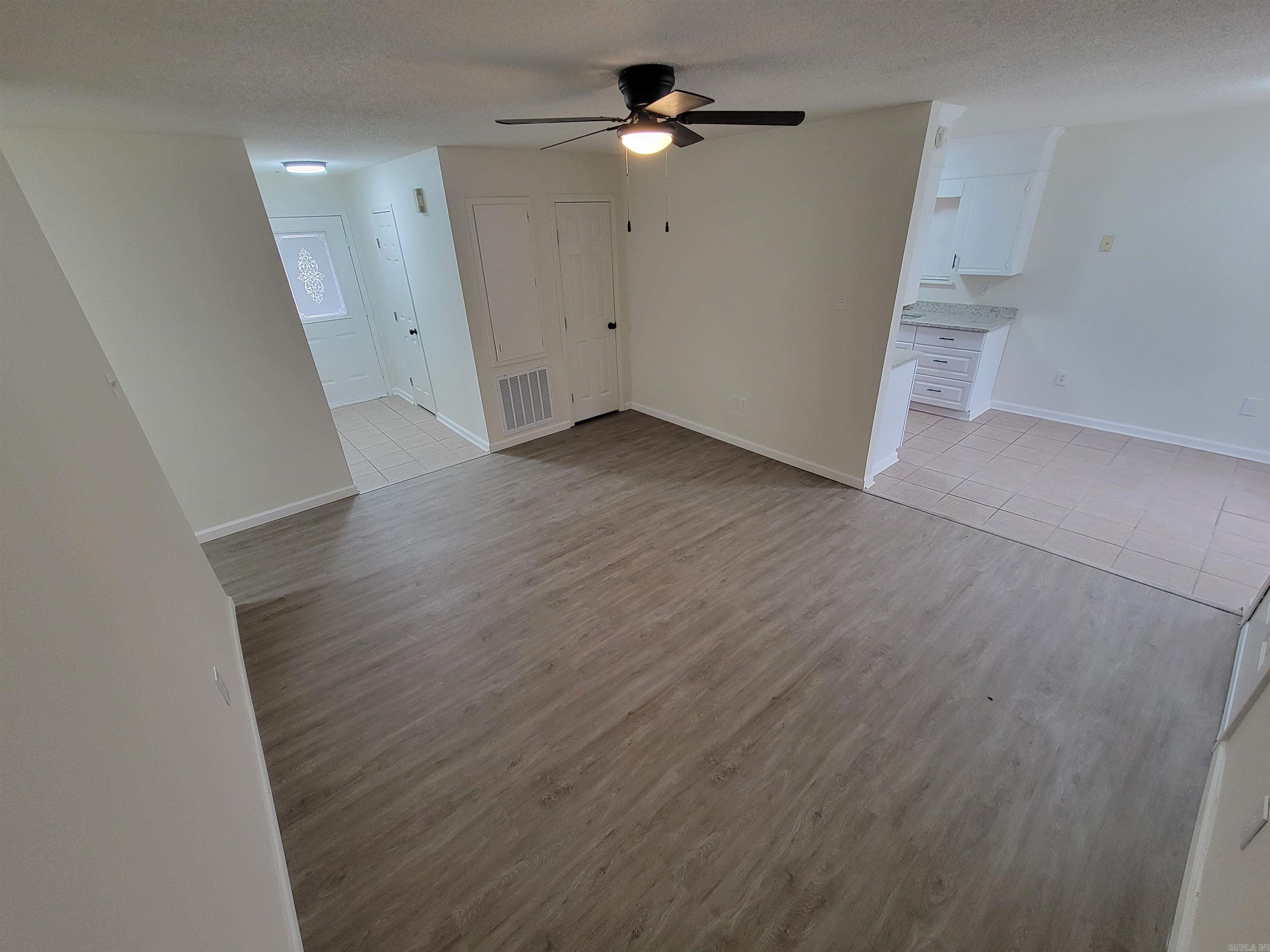 WINDWOOD SOUTH - Residential