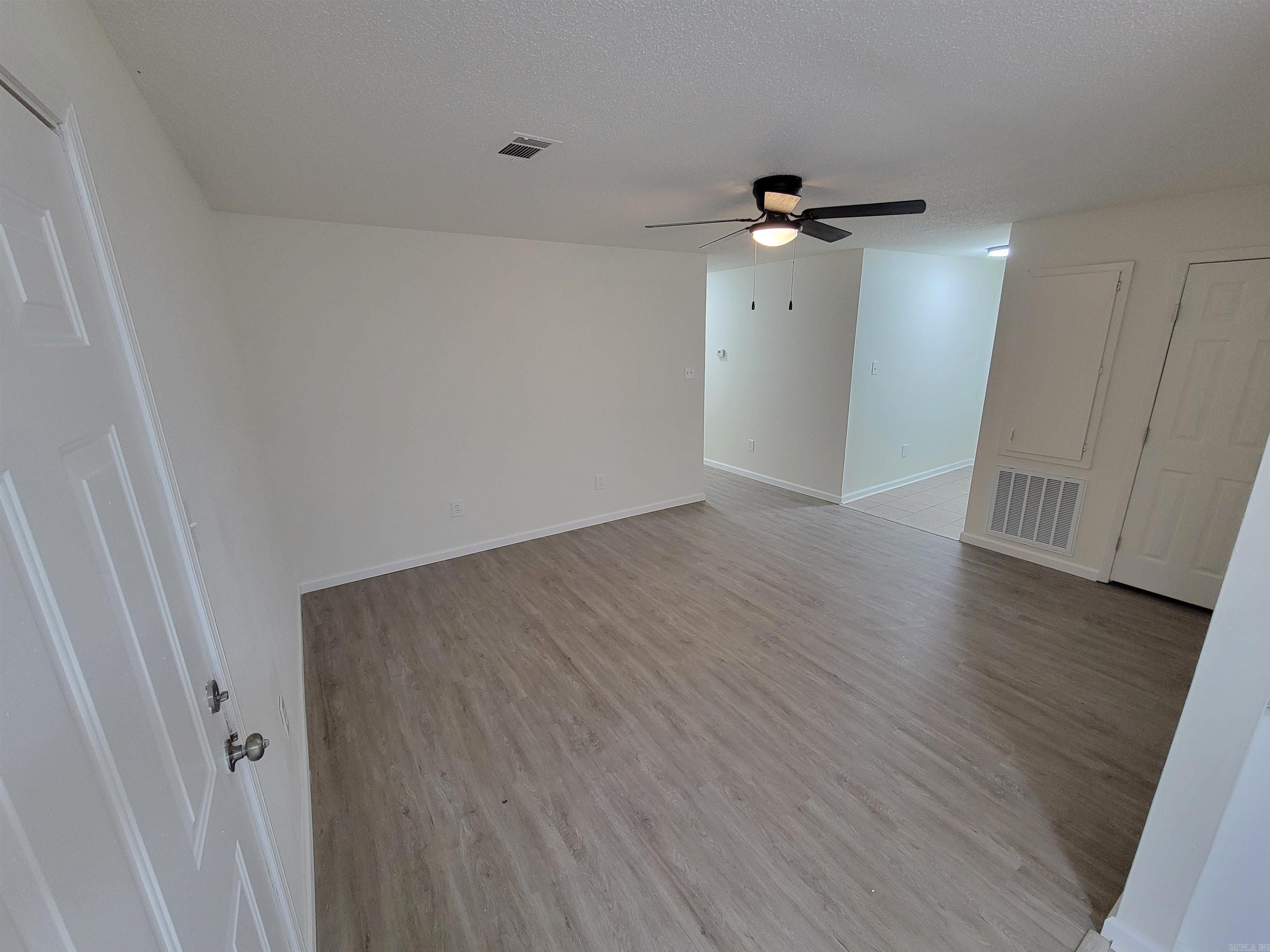 WINDWOOD SOUTH - Residential