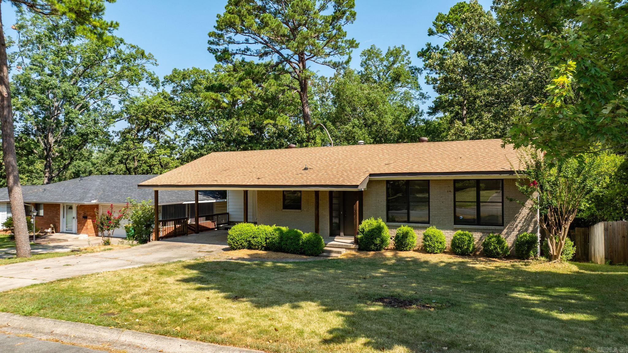 PLAZA HEIGHTS - Residential