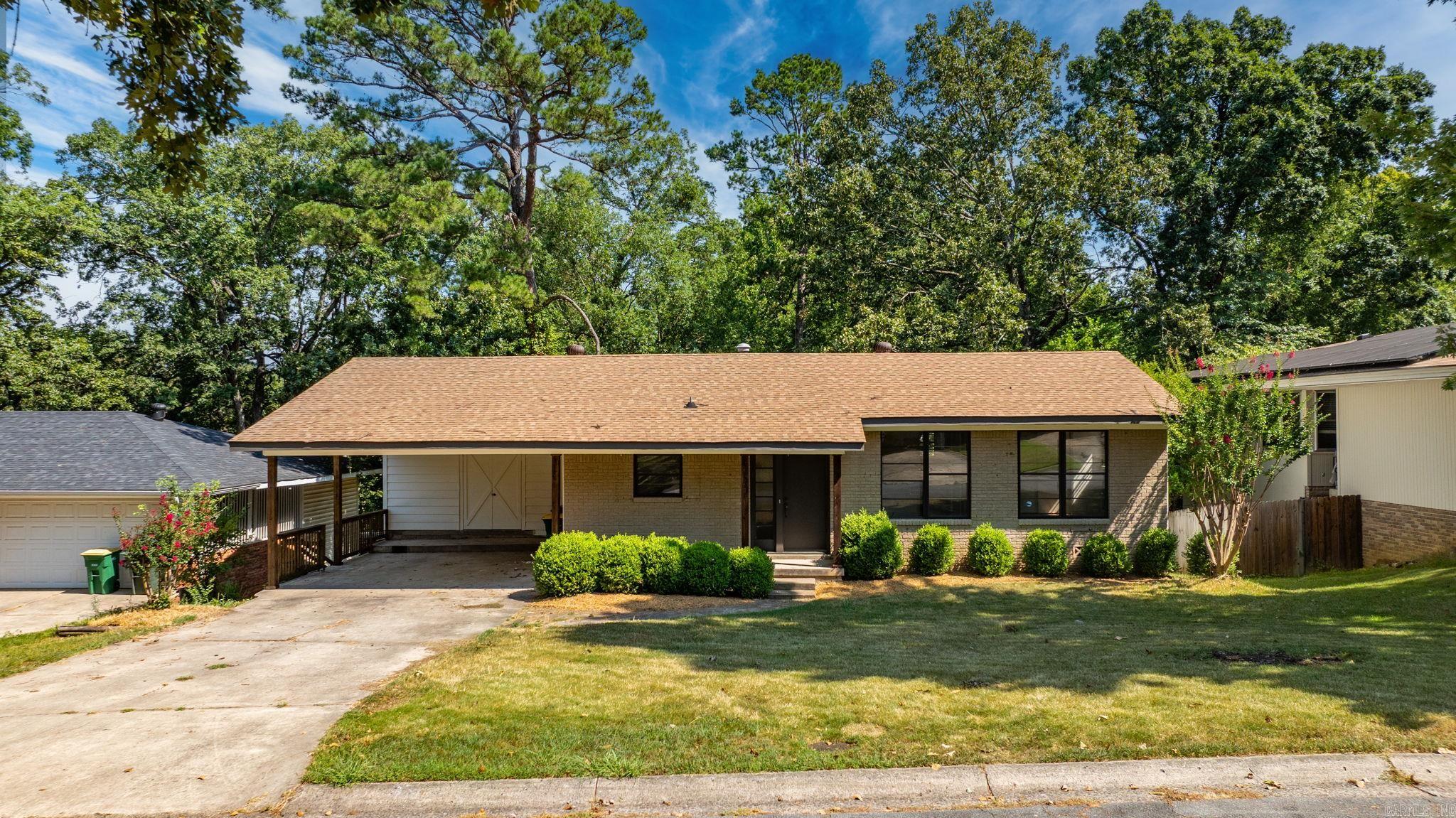 PLAZA HEIGHTS - Residential