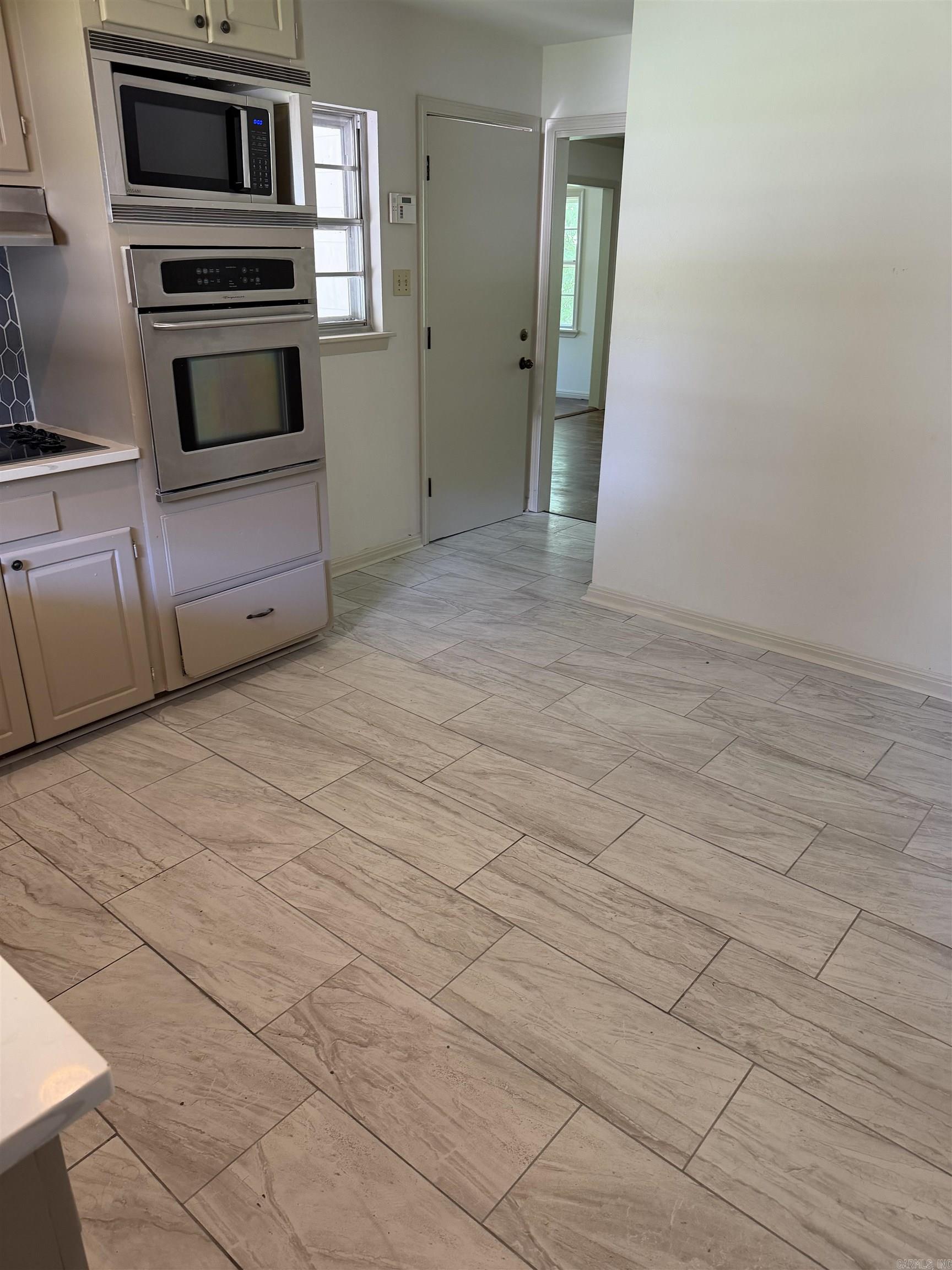 PLAZA HEIGHTS - Residential
